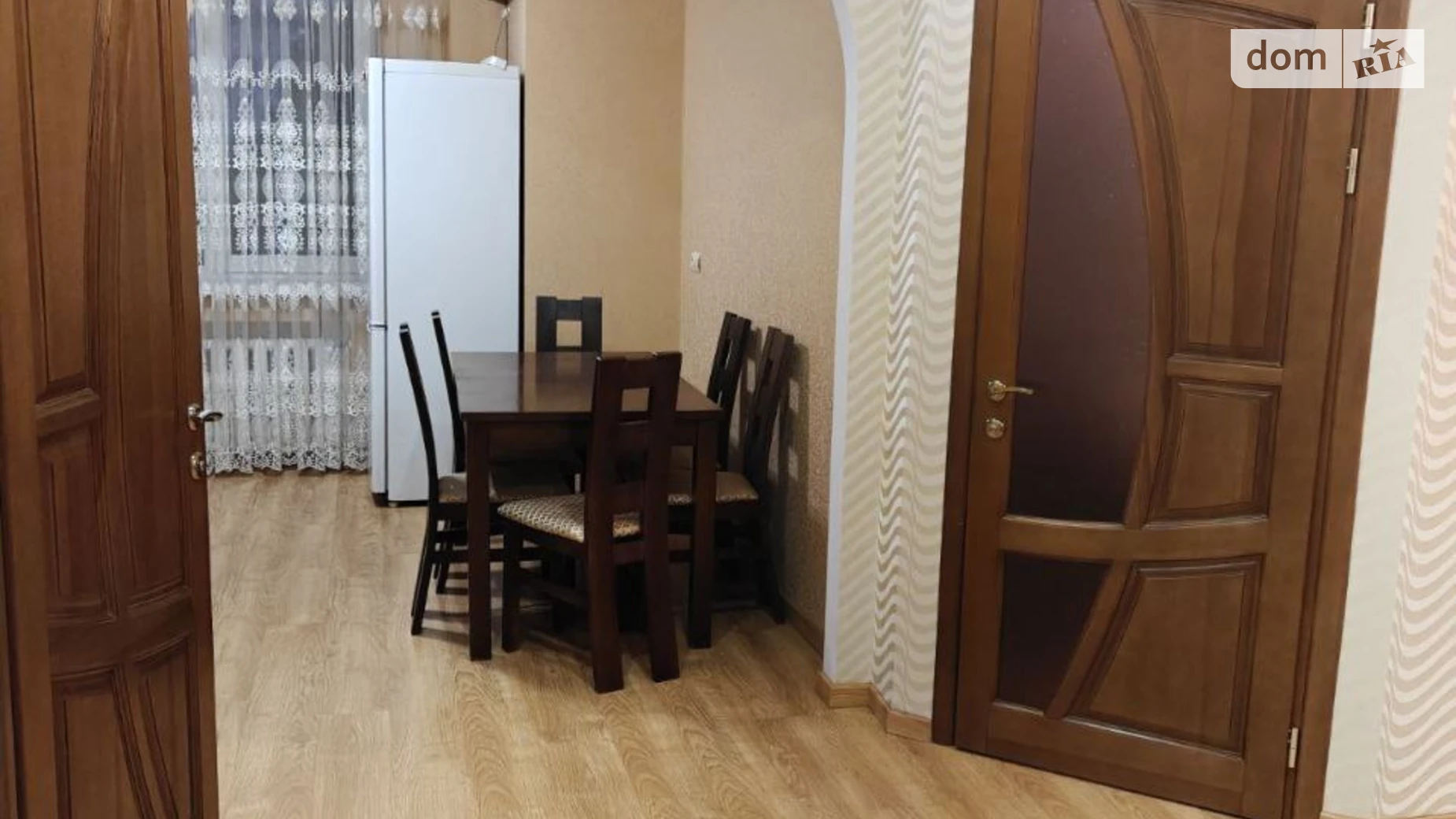 Продается 1-комнатная квартира 48 кв. м в Одессе, ул. Академика Заболотного, 58 - фото 2