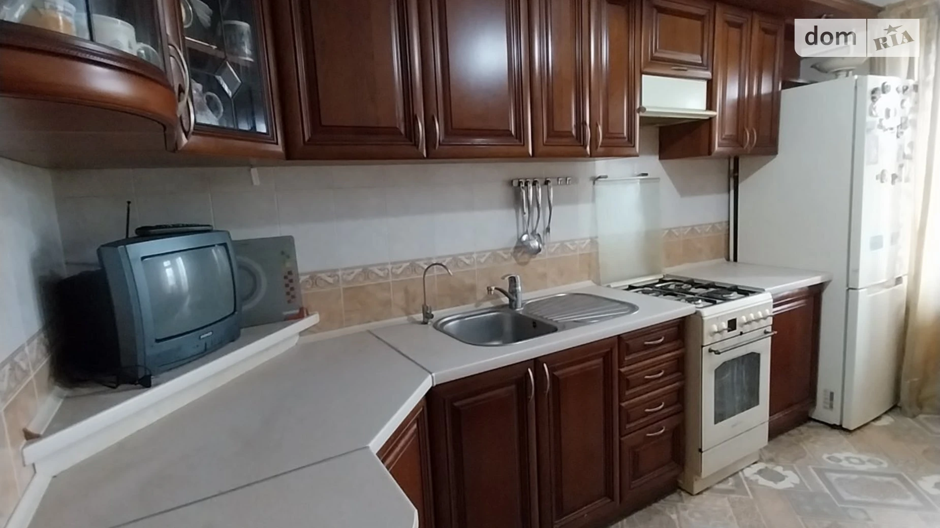 Продається 3-кімнатна квартира 67.4 кв. м у Чорноморську, вул. Паркова, 8 - фото 2