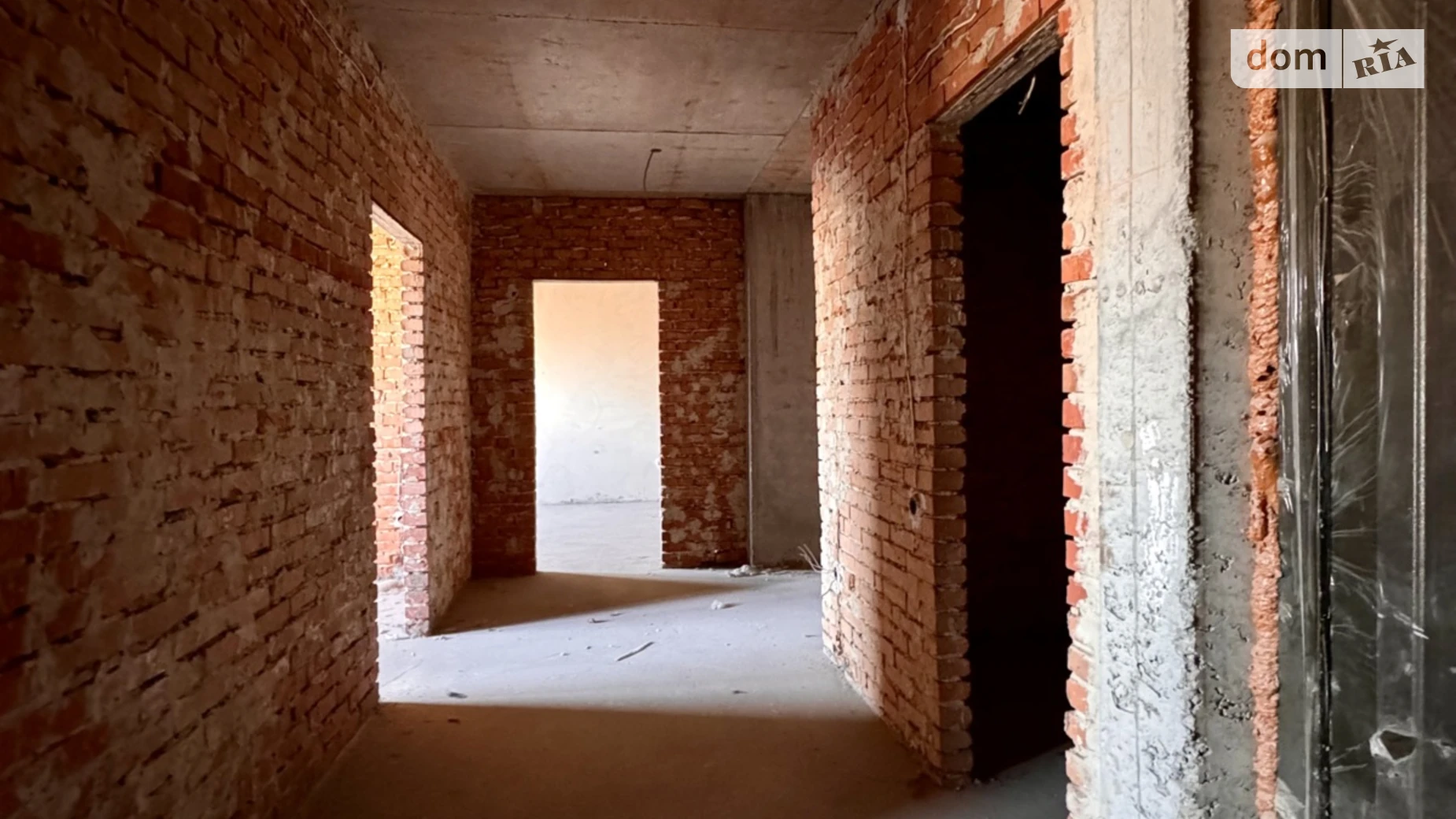 Продается 3-комнатная квартира 96.1 кв. м в Боярке, ул. Белогородская, 51 корпус 6 - фото 4