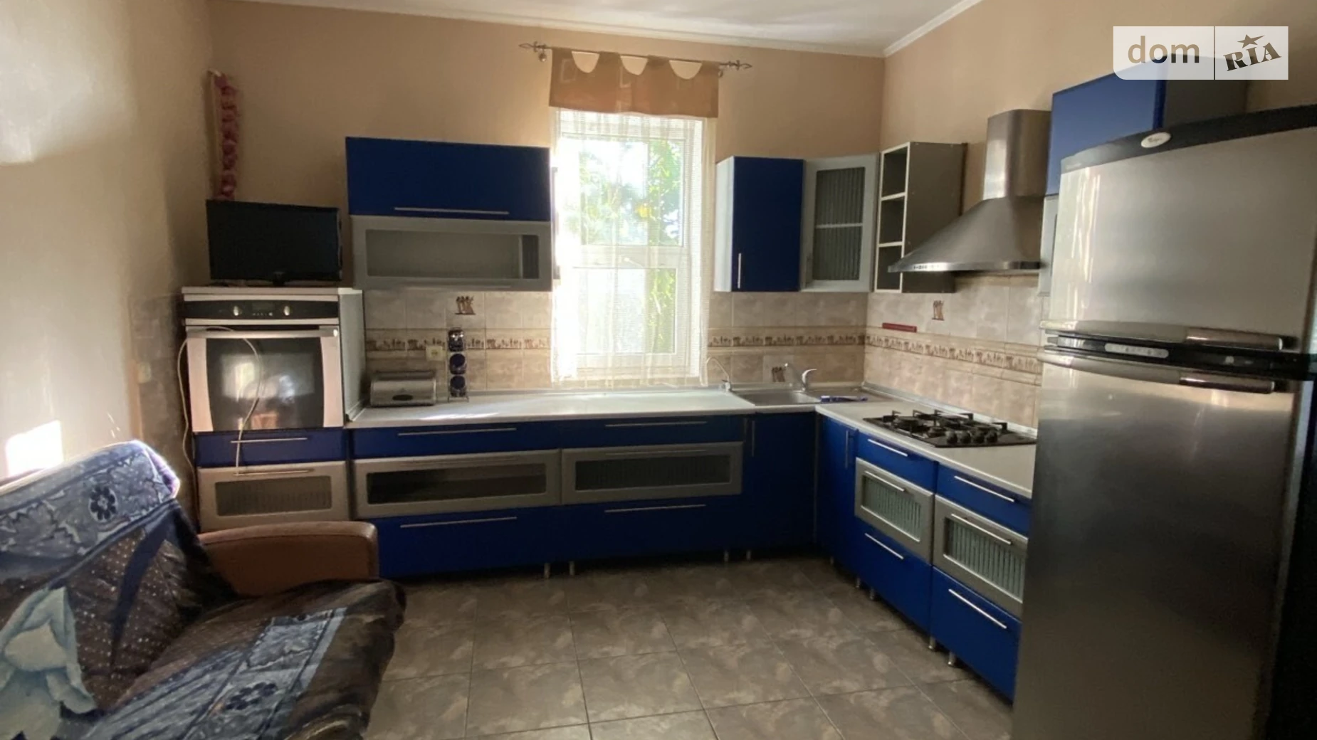 Продается дом на 2 этажа 220 кв. м с баней/сауной, цена: 170000 $ - фото 2