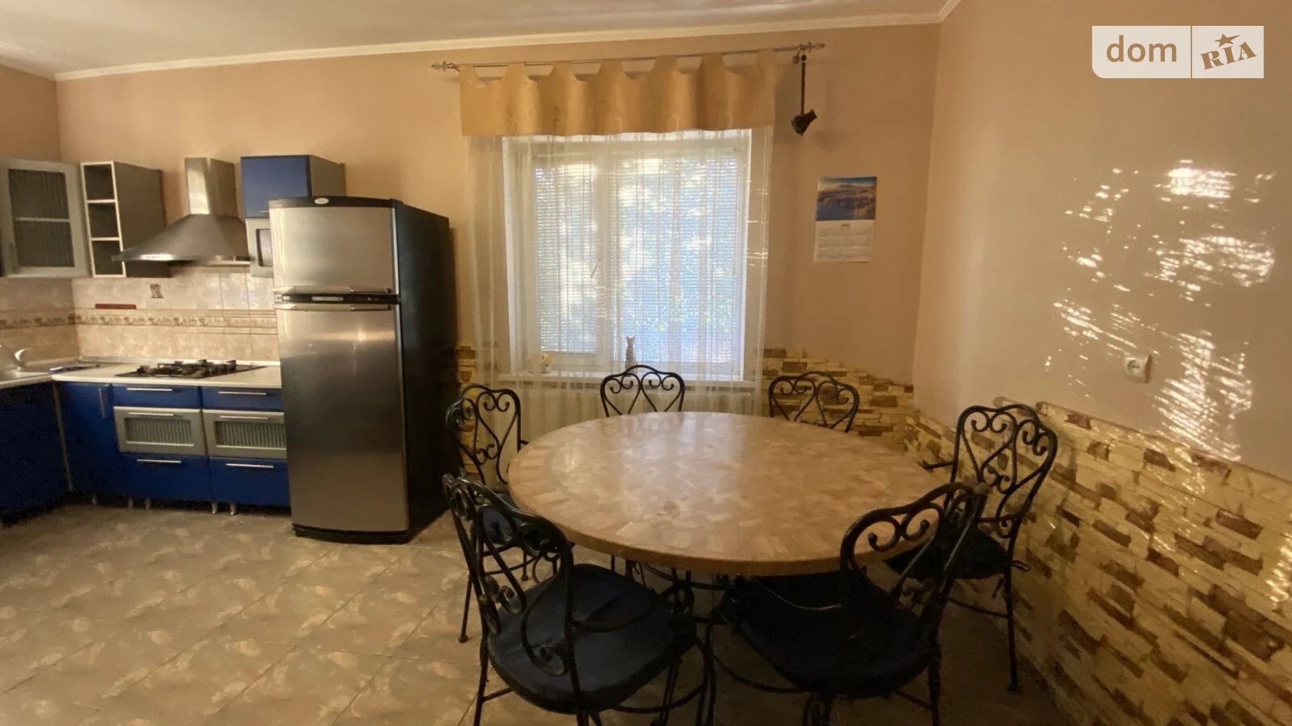 Продается дом на 2 этажа 220 кв. м с баней/сауной, цена: 170000 $ - фото 3