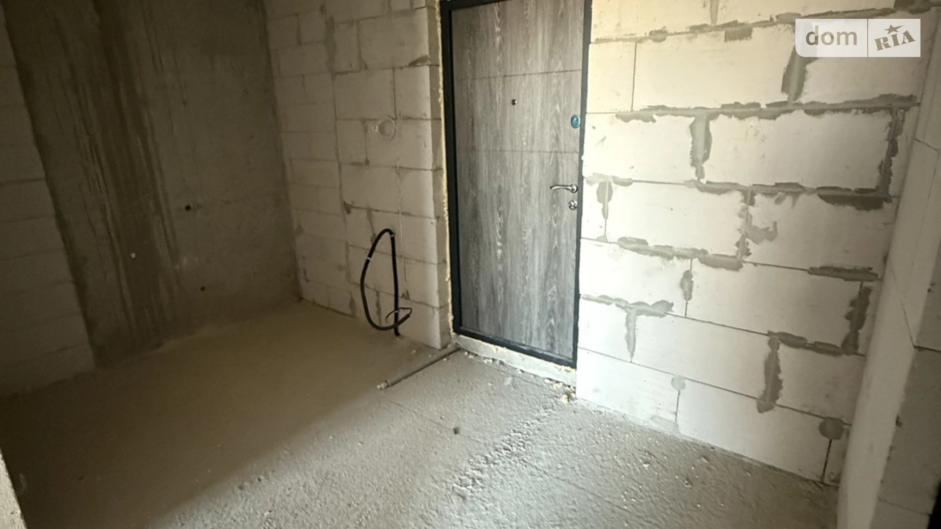 Продается 1-комнатная квартира 45 кв. м в Ивано-Франковске, ул. Бандеры Степана, 79 - фото 2