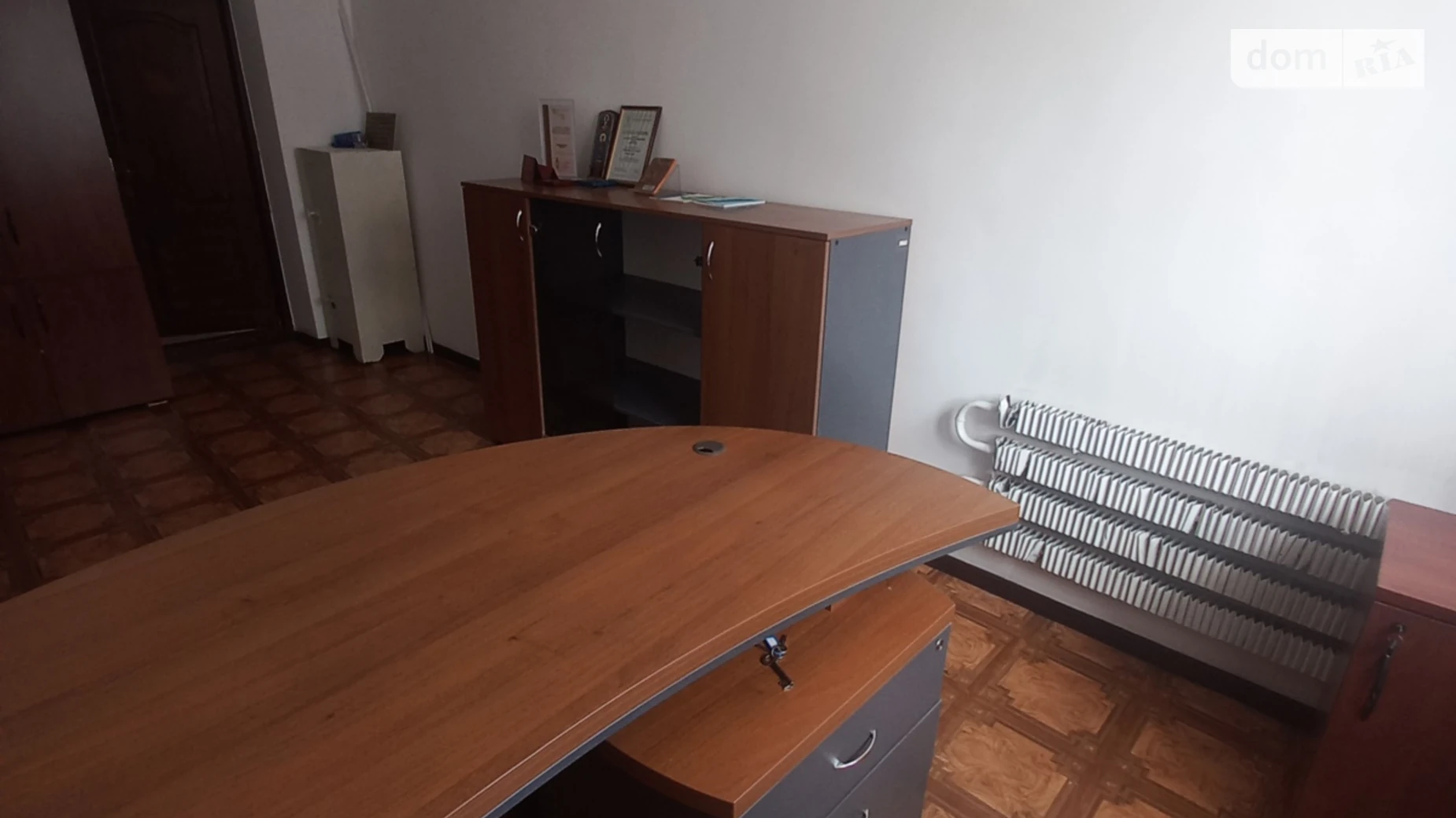 Сдается в аренду офис 17 кв. м в бизнес-центре, цена: 4250 грн - фото 4