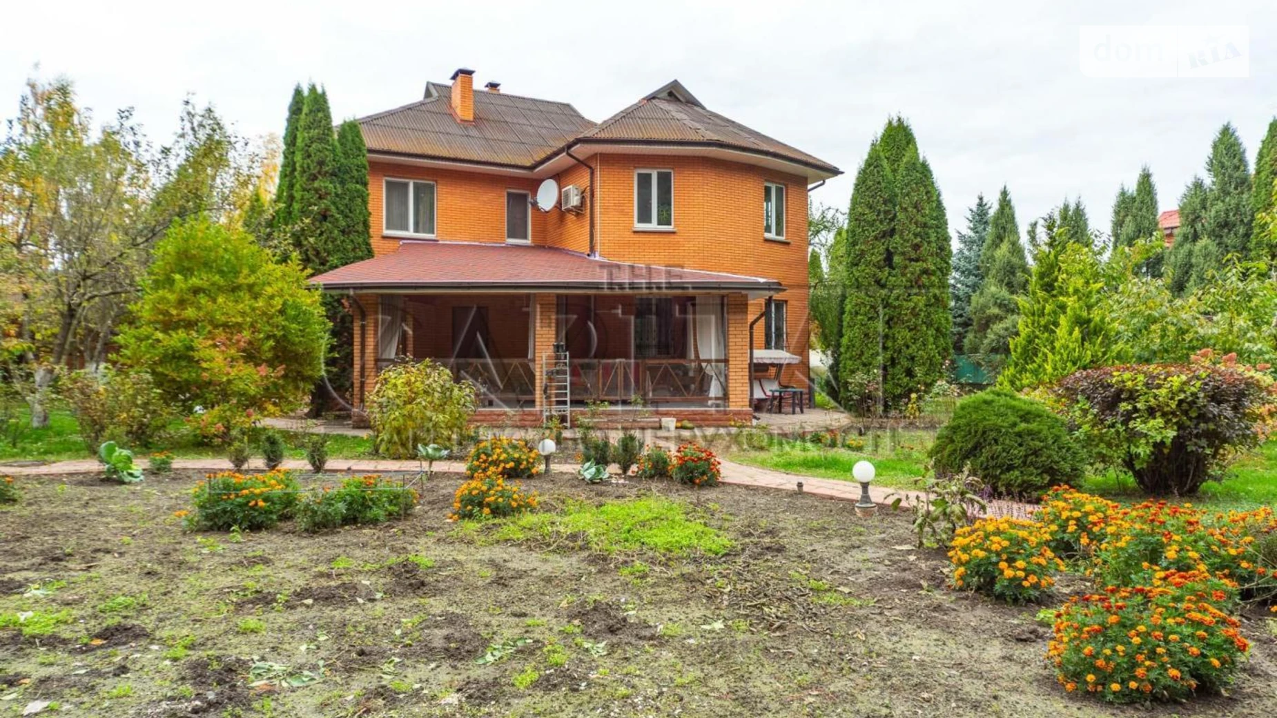 Продается дом на 2 этажа 250 кв. м с верандой, цена: 450000 $ - фото 3