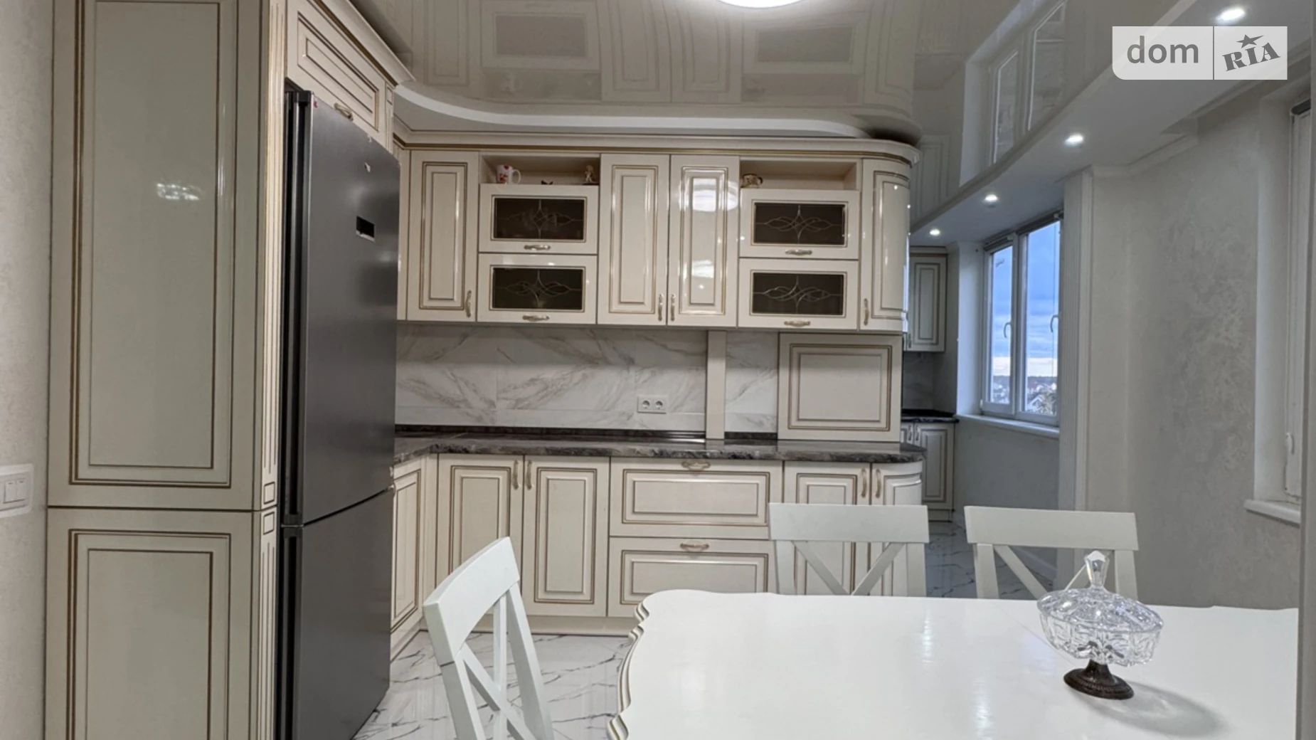 3-комнатная квартира 89.5 кв. м в Тернополе, ул. Троллейбусная, 9В - фото 3