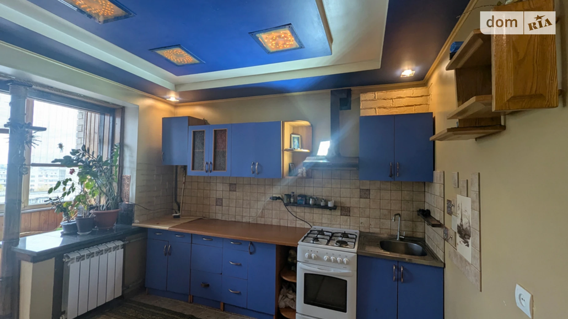 Продається 2-кімнатна квартира 51.7 кв. м у Рівному, вул. Соборна, 207 - фото 2