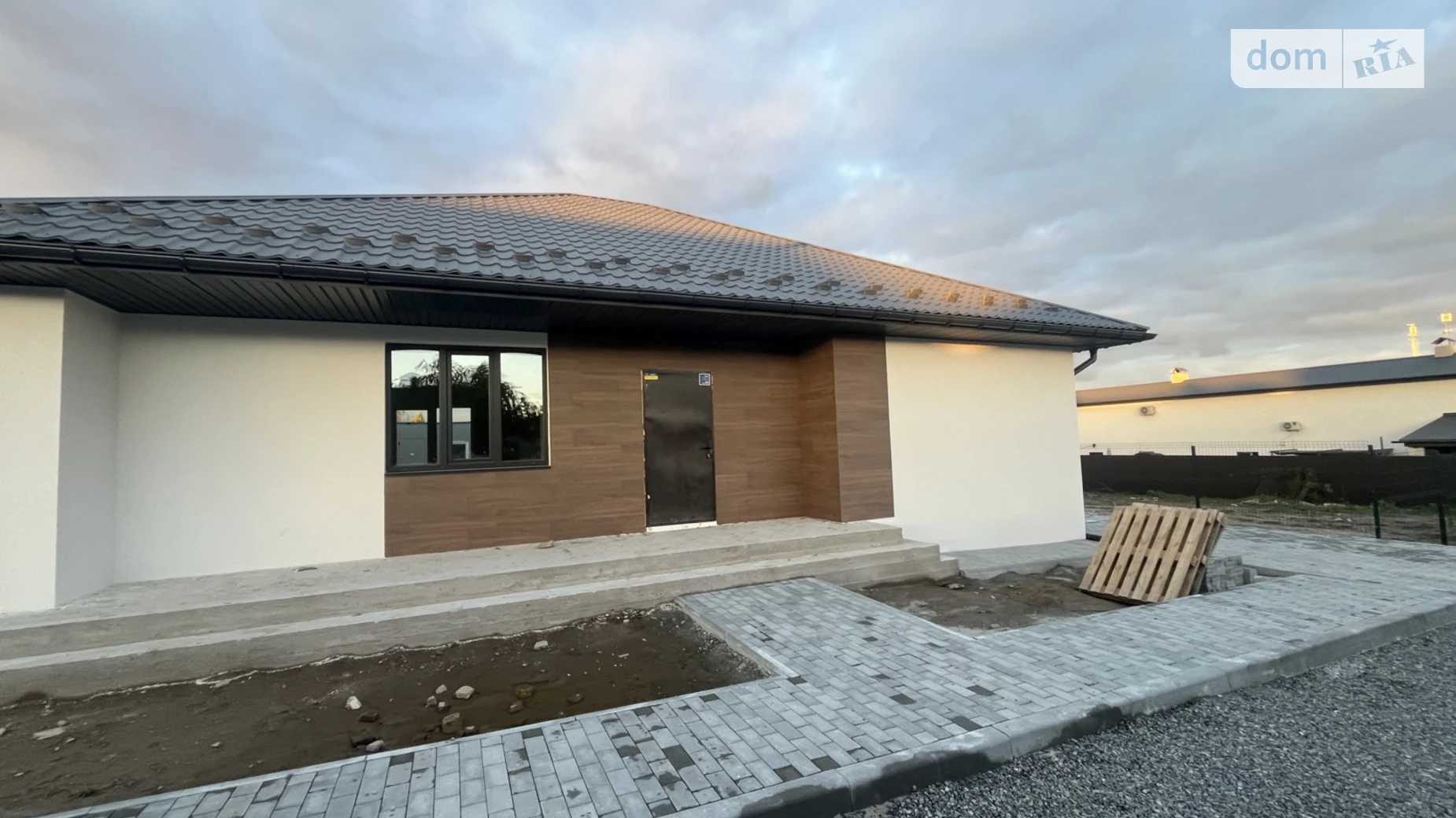 Продається одноповерховий будинок 106 кв. м з бесідкою, цена: 90000 $ - фото 3