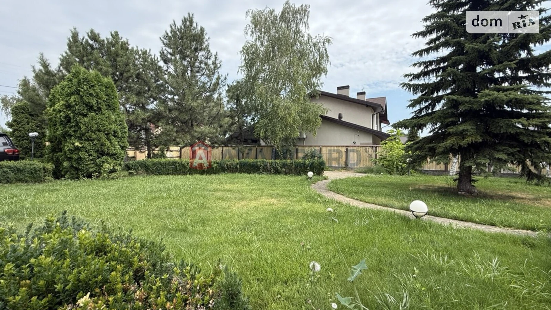 Продается дом на 2 этажа 276.4 кв. м с балконом, цена: 260000 $ - фото 2