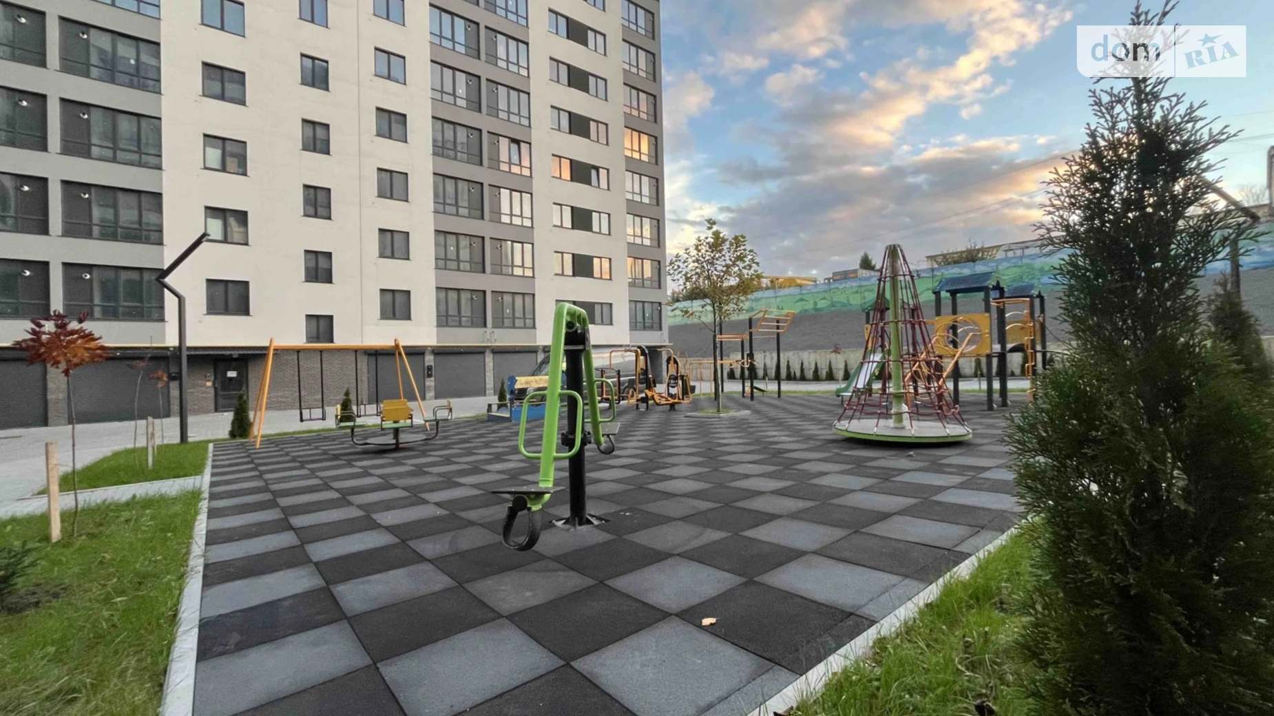 Продается 1-комнатная квартира 42.28 кв. м в, цена: 35500 $ - фото 2