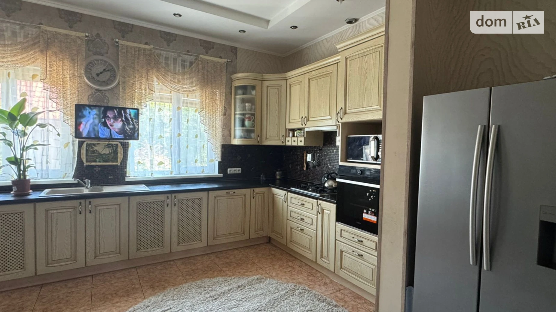 Продается дом на 2 этажа 340 кв. м с садом, цена: 278000 $ - фото 2