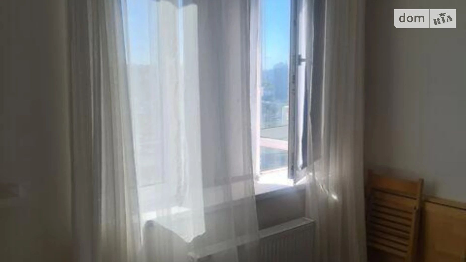 Продается 1-комнатная квартира 41.7 кв. м в Киеве, ул. Юрия Шумского, 3Г - фото 2