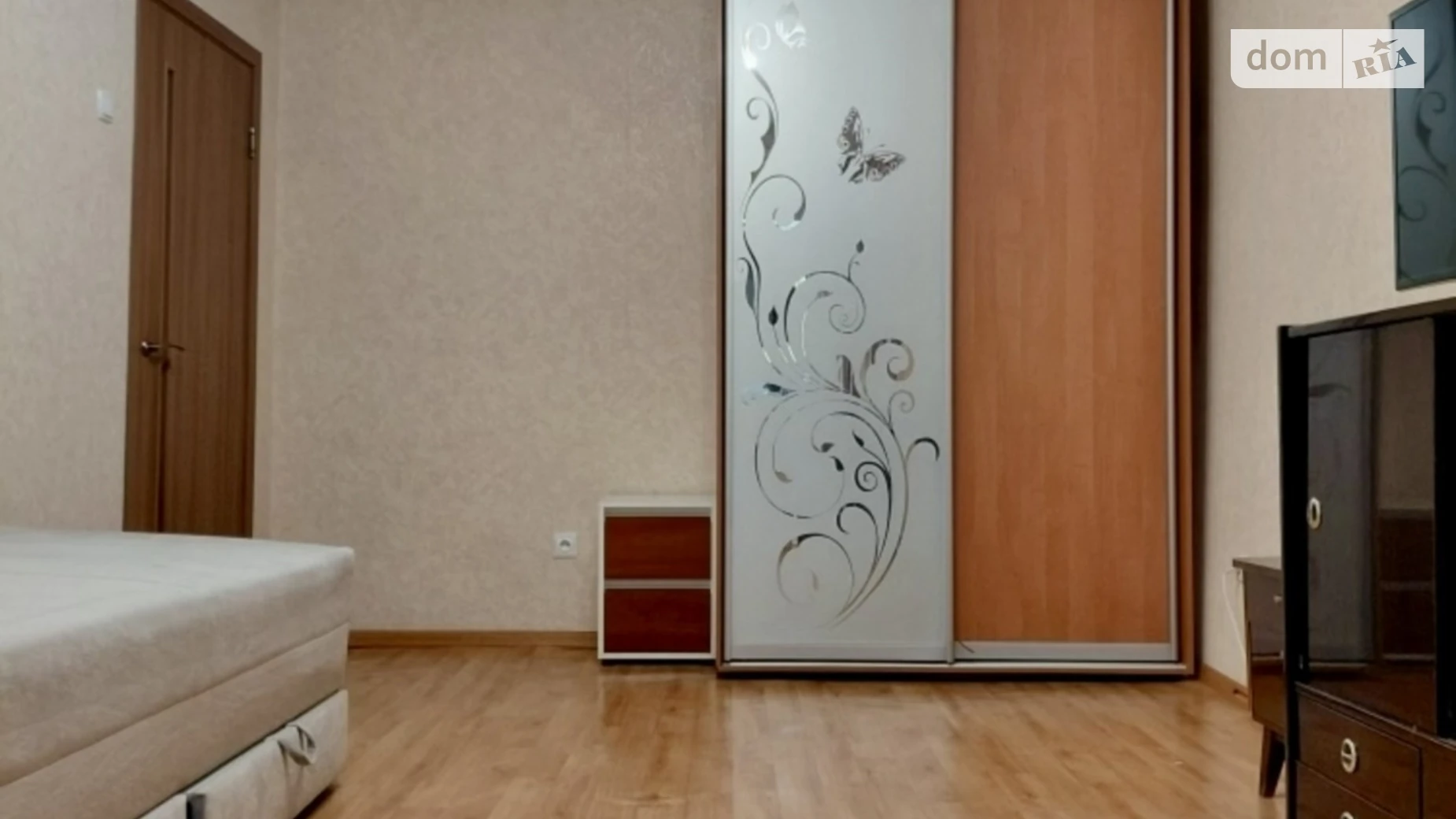 Продается 1-комнатная квартира 31 кв. м в Одессе, ул. Семьи Глодан(Ильфа и Петрова), 6/1 - фото 2