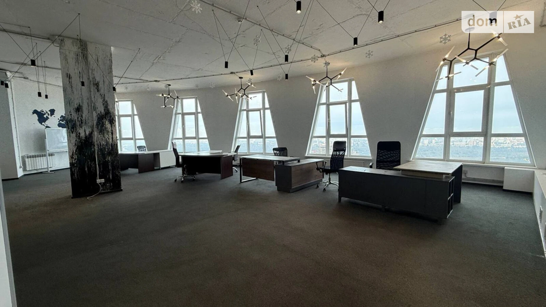 Сдается в аренду офис 199.7 кв. м в бизнес-центре, цена: 1900 $ - фото 3