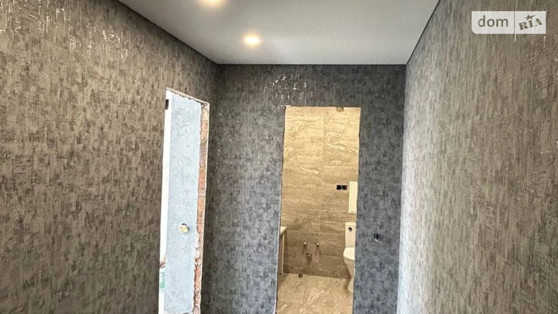 Продается 2-комнатная квартира 64.6 кв. м в, цена: 61600 $ - фото 2