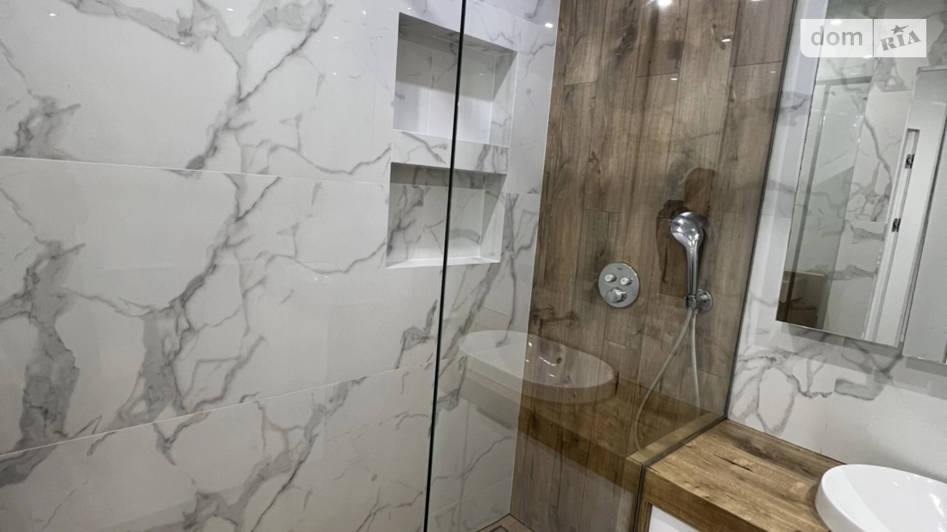 1-комнатная квартира 41 кв. м в Тернополе, ул. Березовая, 14А - фото 4