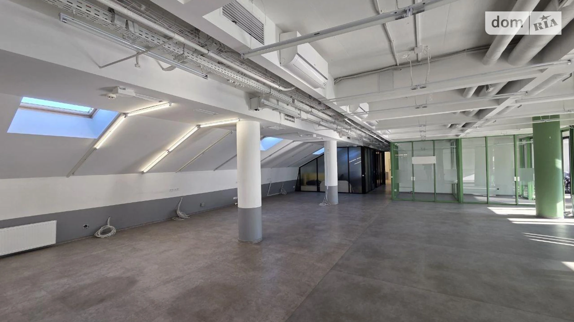 Сдается в аренду офис 640 кв. м в бизнес-центре, цена: 13500 $ - фото 4