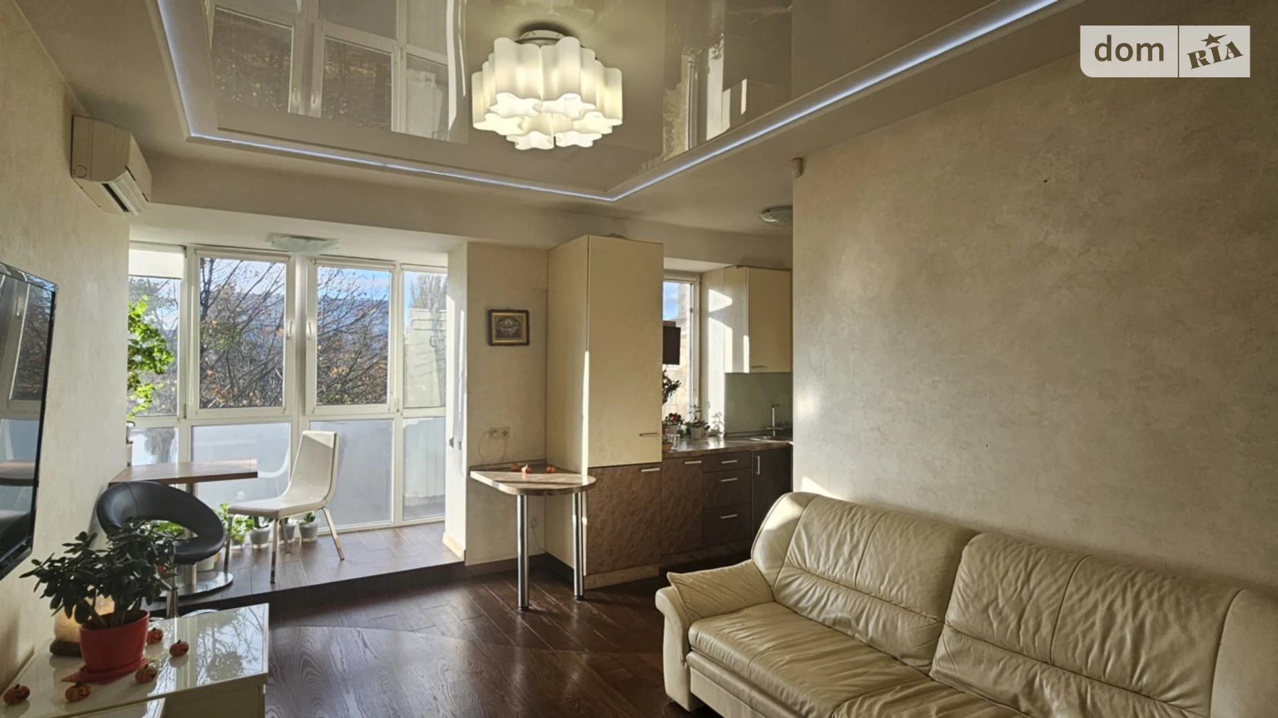 Продается 3-комнатная квартира 60.3 кв. м в Киеве, бул. Павла Вирского(Саратовская), 45 - фото 4