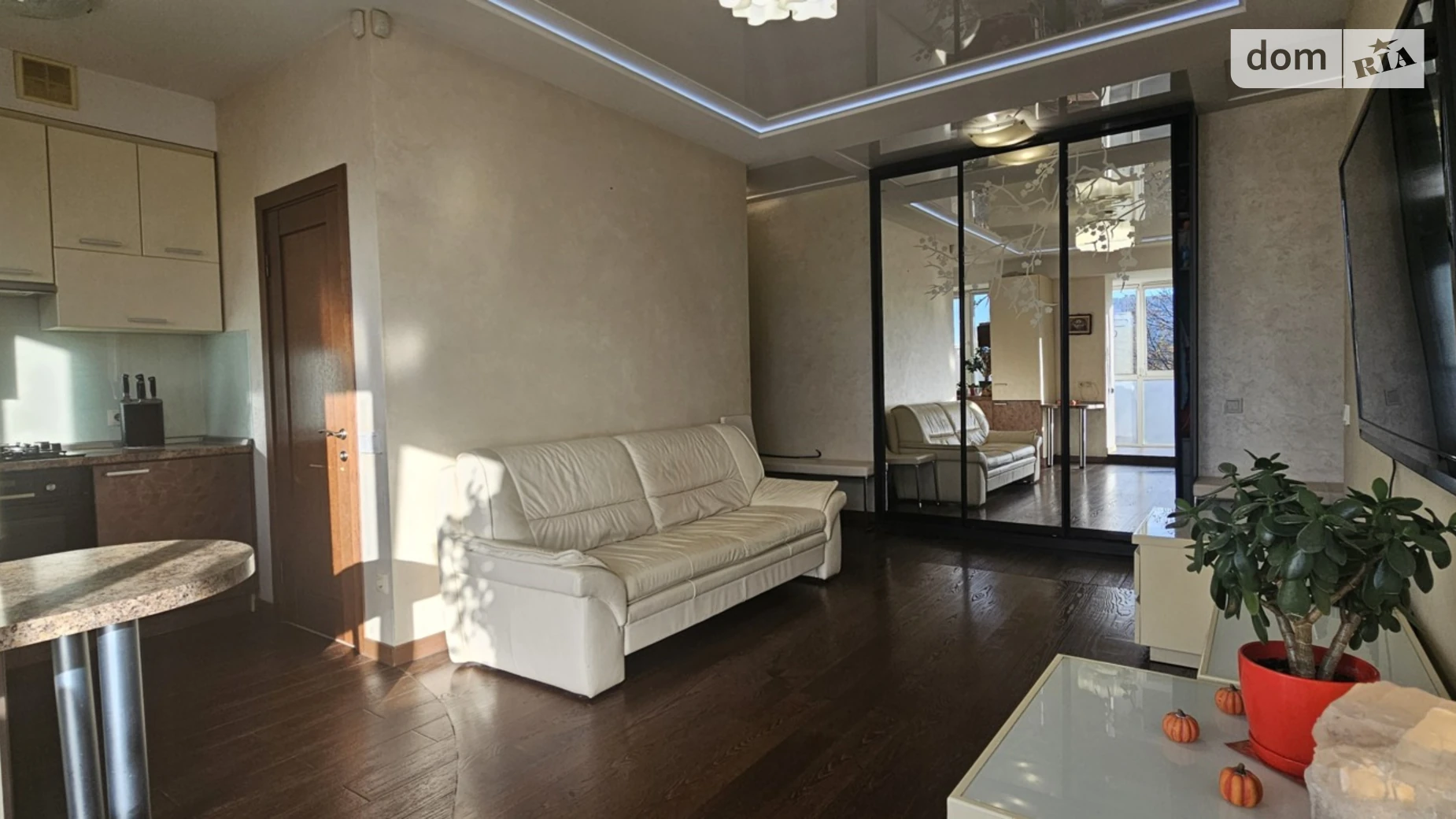 Продается 3-комнатная квартира 60.3 кв. м в Киеве, бул. Павла Вирского(Саратовская), 45 - фото 5