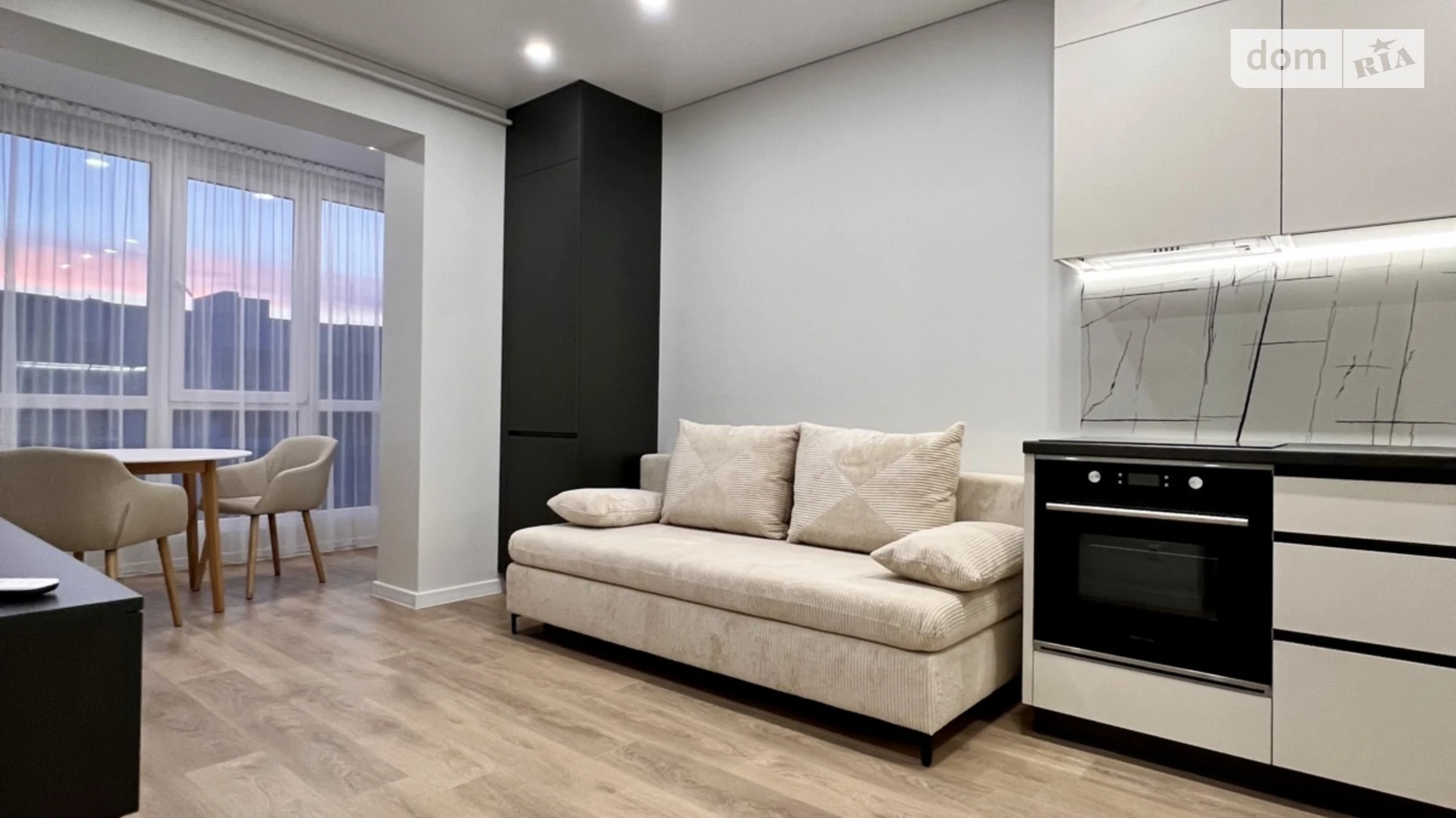 Продается 1-комнатная квартира 42 кв. м в Ровно, ул. Студенческая, 24А - фото 3