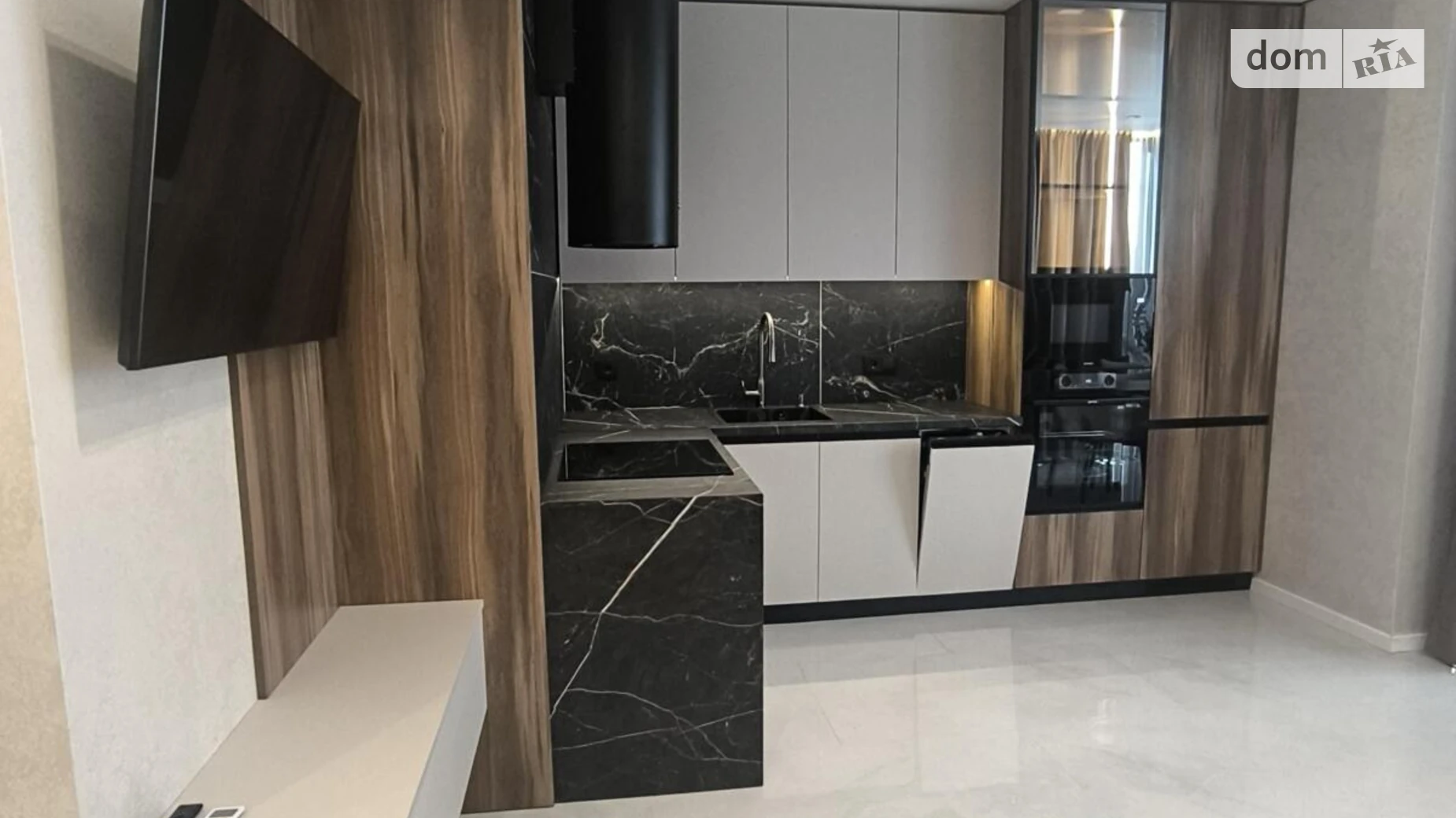 Продается 1-комнатная квартира 46 кв. м в Ивано-Франковске, ул. Ленкавского - фото 2