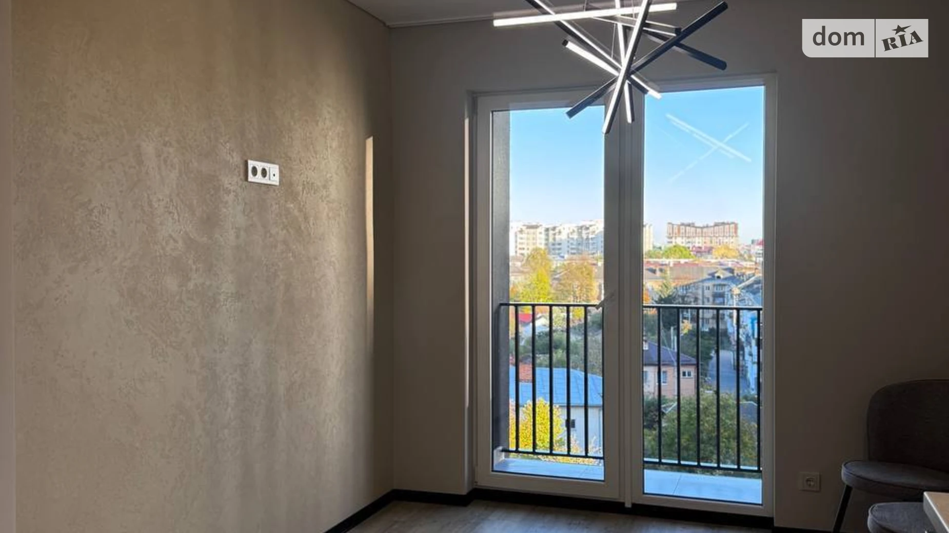 Продается 1-комнатная квартира 42 кв. м в Ивано-Франковске, ул. Ленкавского, 2А корпус 1-2 - фото 3