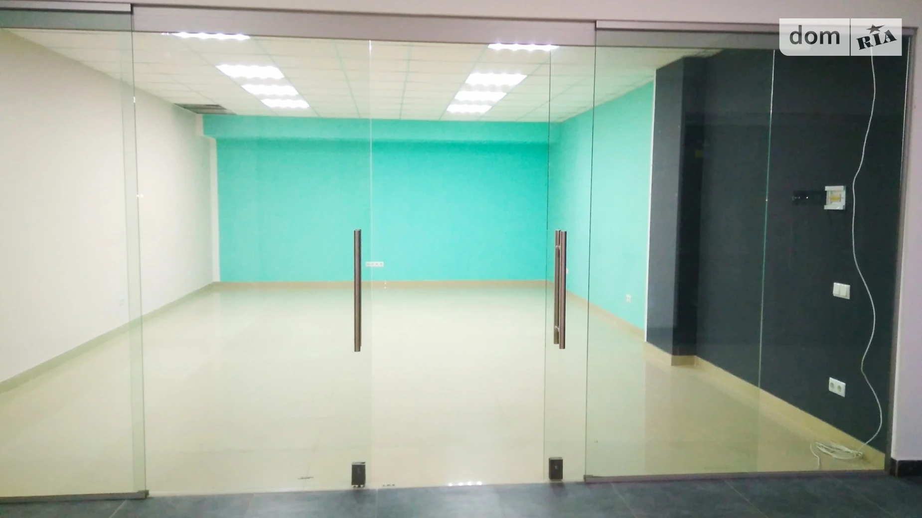 Сдается в аренду офис 47 кв. м в бизнес-центре, цена: 9400 грн - фото 3