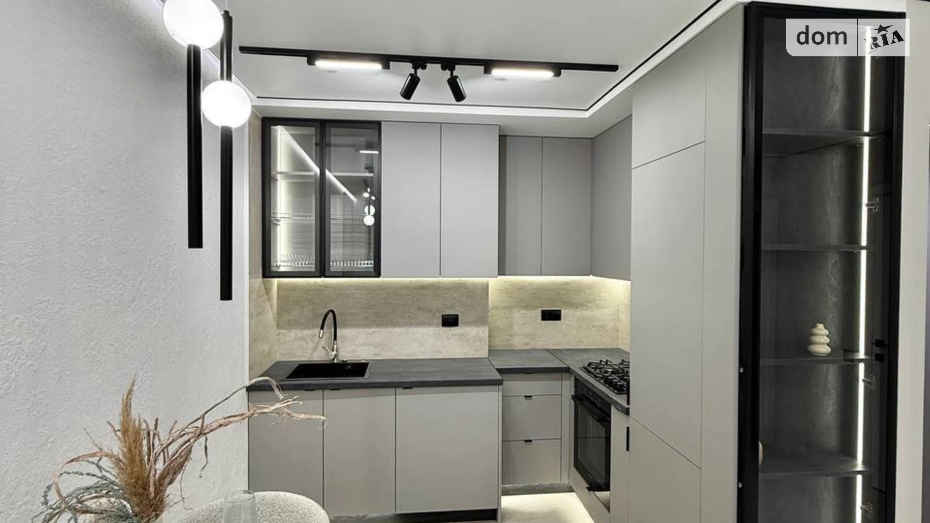 2-комнатная квартира 58 кв. м в Тернополе, ул. Смакулы, 8 - фото 4