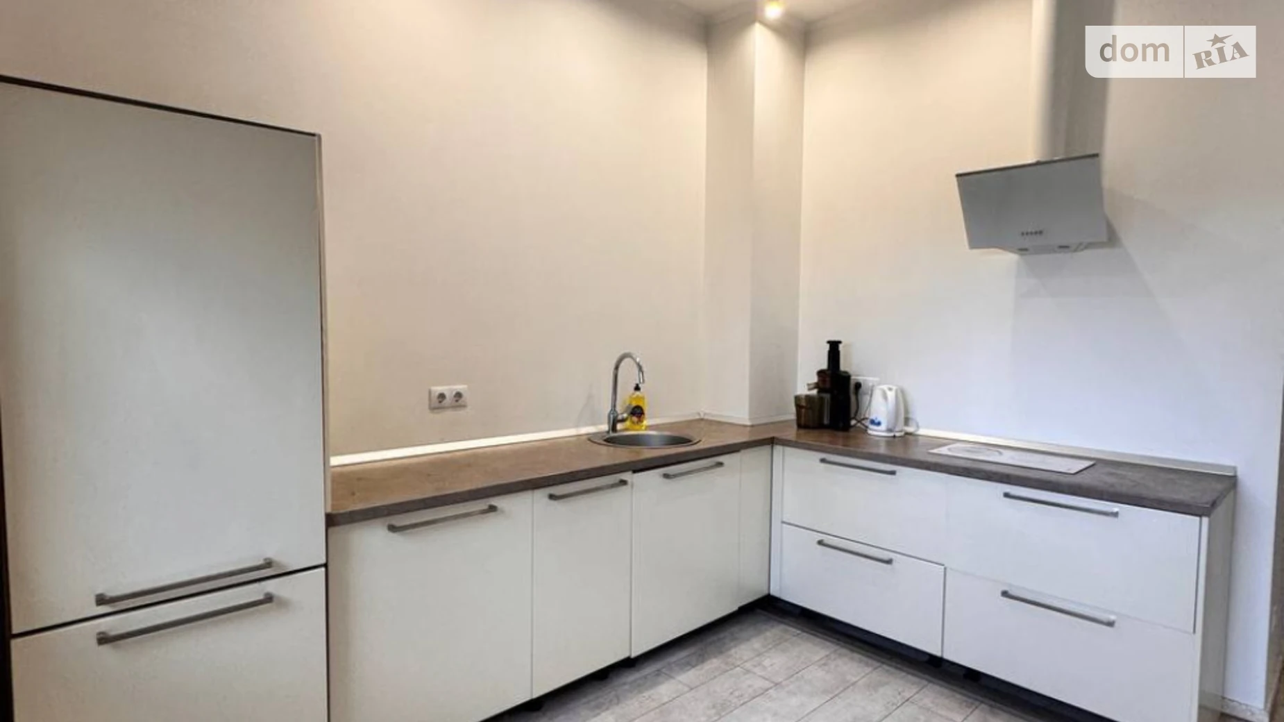 Продается 1-комнатная квартира 45 кв. м в Одессе, ул. Артиллерийская - фото 3