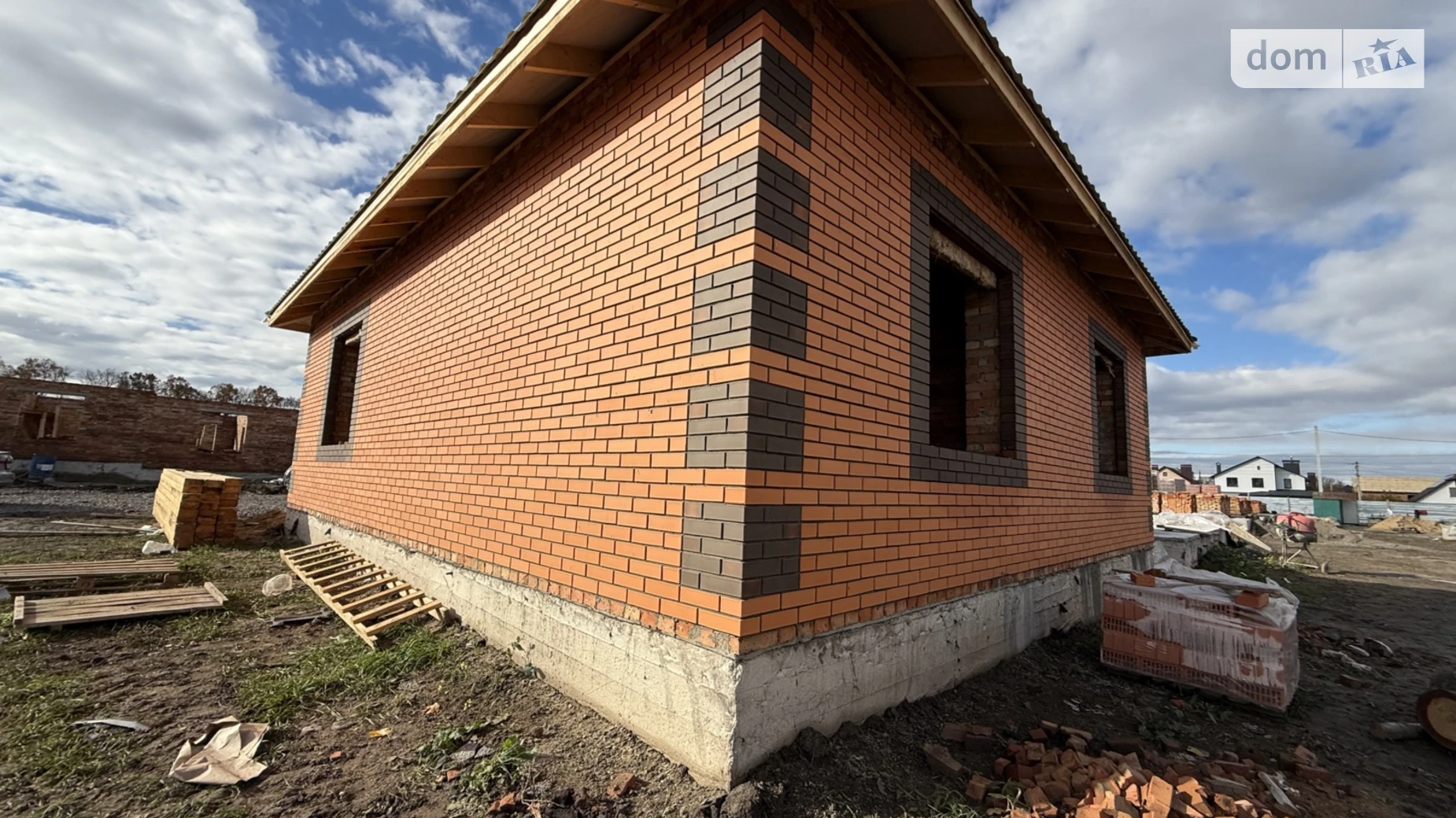 Продается дом на 2 этажа 73 кв. м с садом, цена: 65000 $ - фото 2