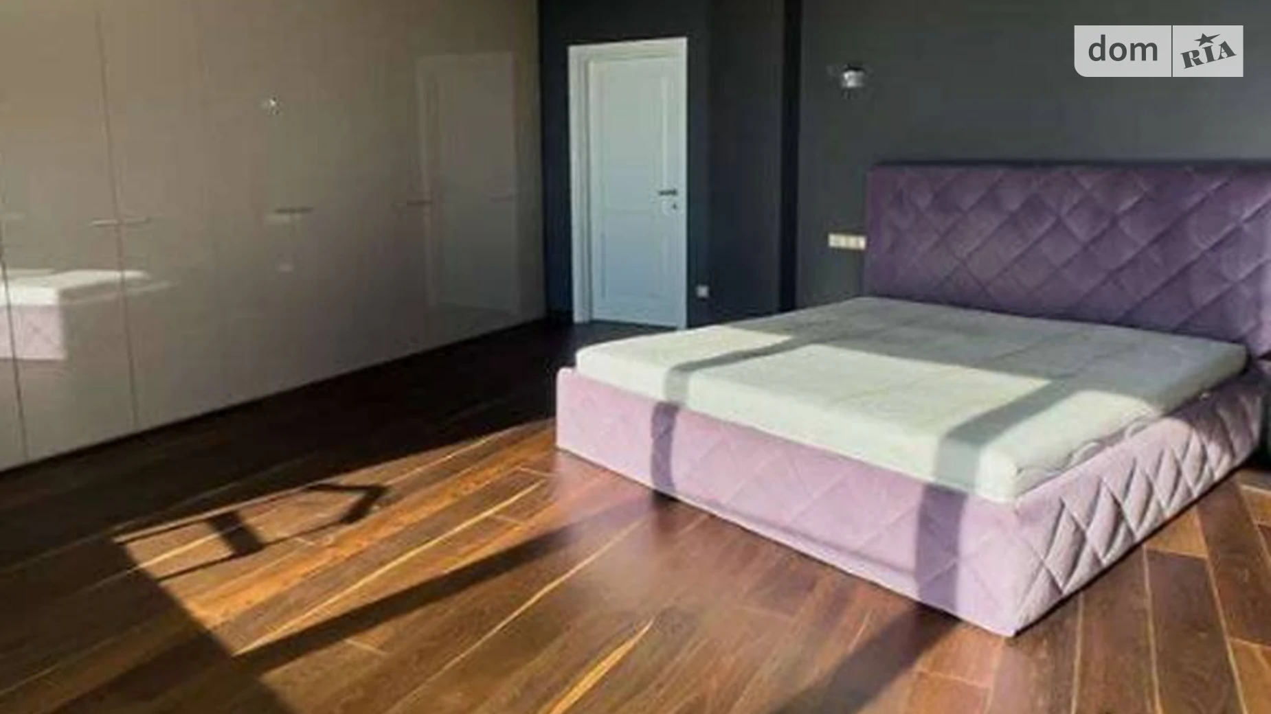 Продается 4-комнатная квартира 215 кв. м в Одессе, ул. Литературная, 1А - фото 3