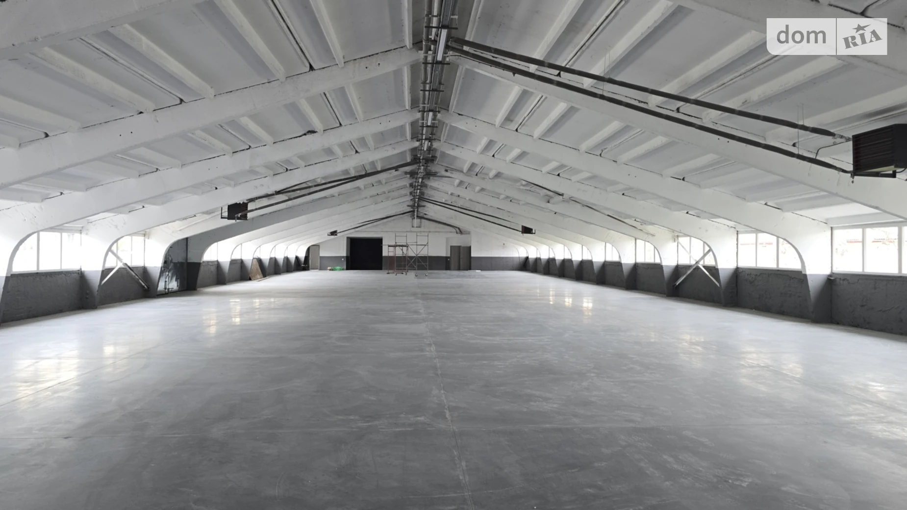 Сдается в аренду объект сферы услуг 1040 кв. м в 1-этажном здании, цена: 155925 грн - фото 3