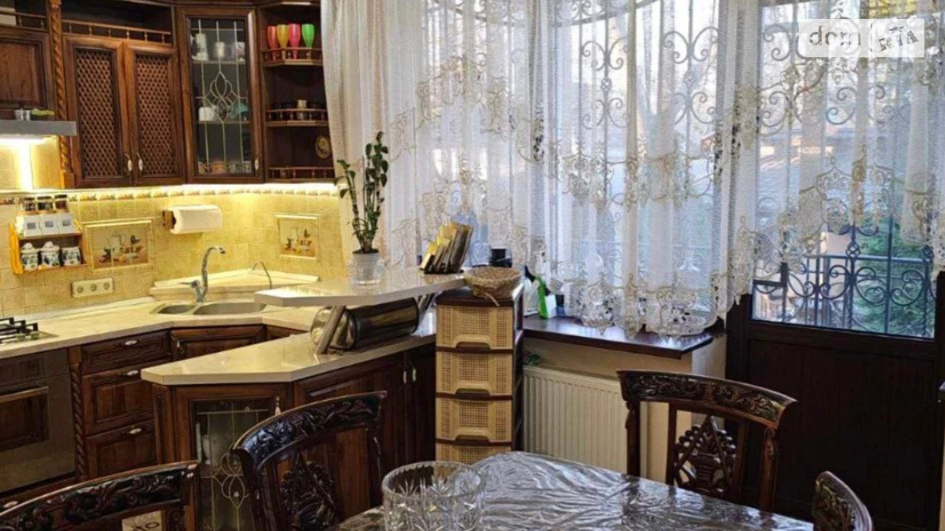 Продается дом на 3 этажа 400 кв. м с камином, цена: 377000 $ - фото 3