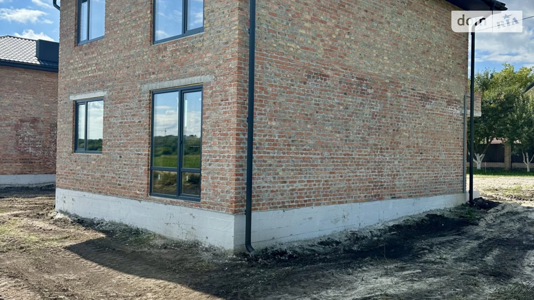 Продается дом на 2 этажа 120 кв. м с балконом, цена: 64800 $ - фото 4