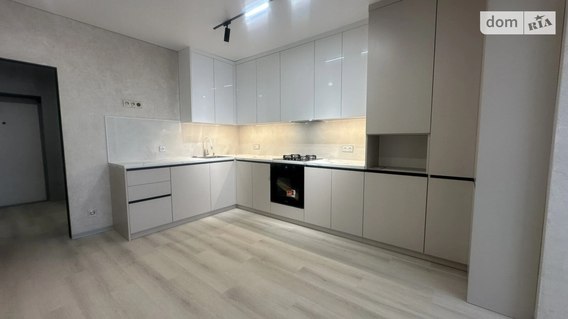 Продается 2-комнатная квартира 70 кв. м в Хмельницком, ул. Винницкая - фото 2