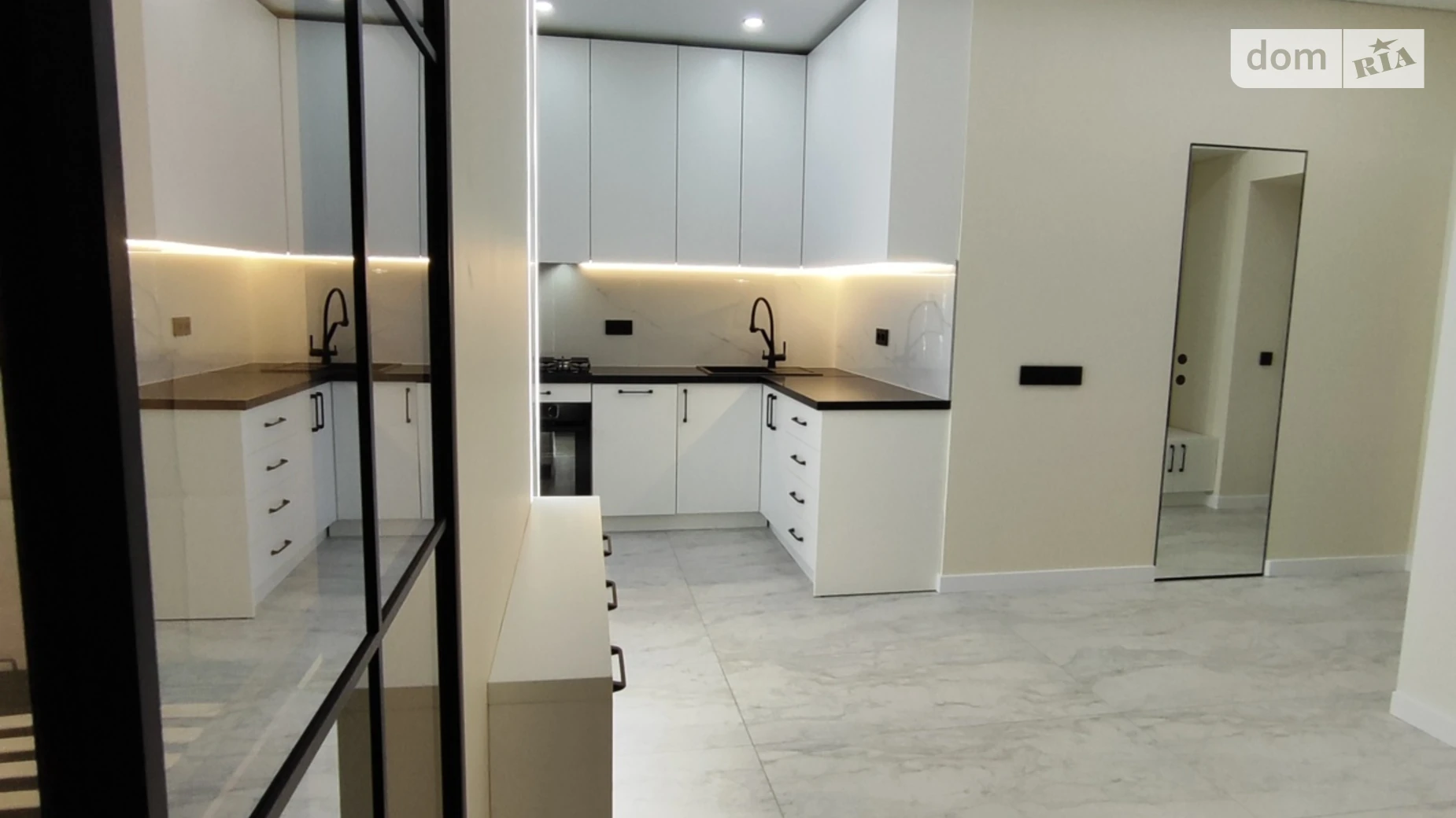 Продается 1-комнатная квартира 39 кв. м в Софиевской Борщаговке, ул. Радостная, 6 - фото 3