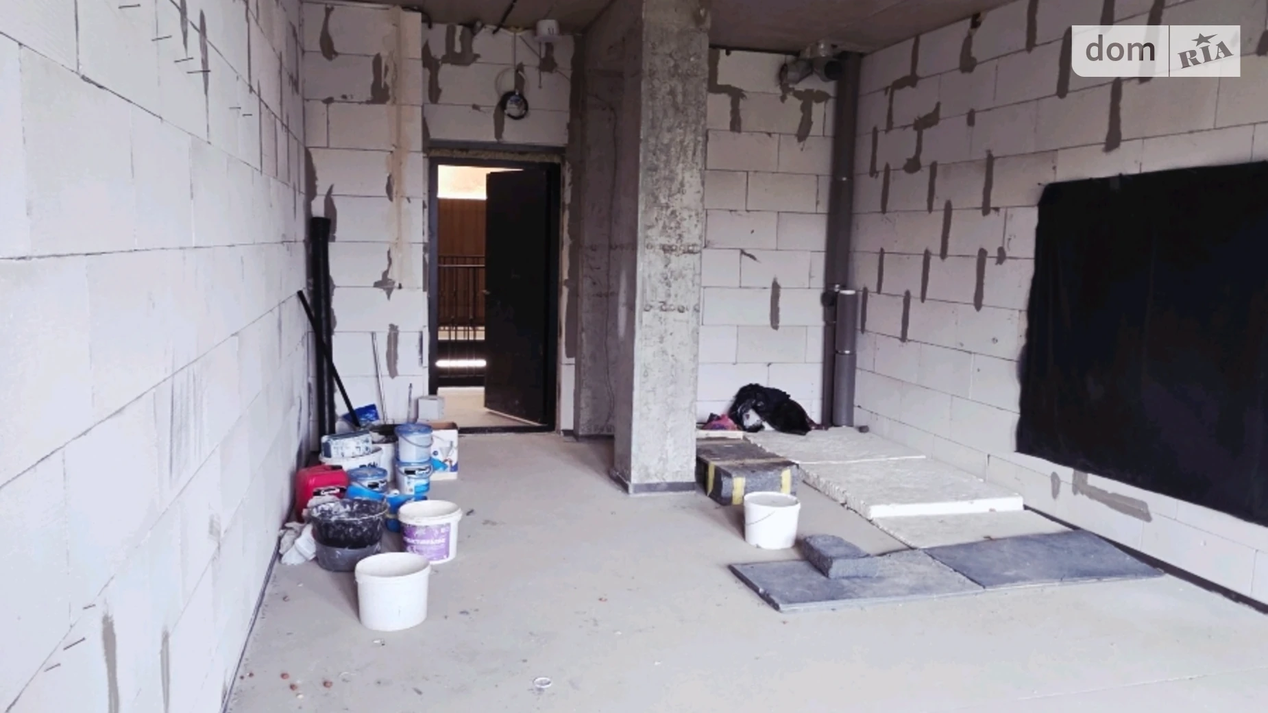 Продается офис 33 кв. м в бизнес-центре, цена: 45000 $ - фото 3