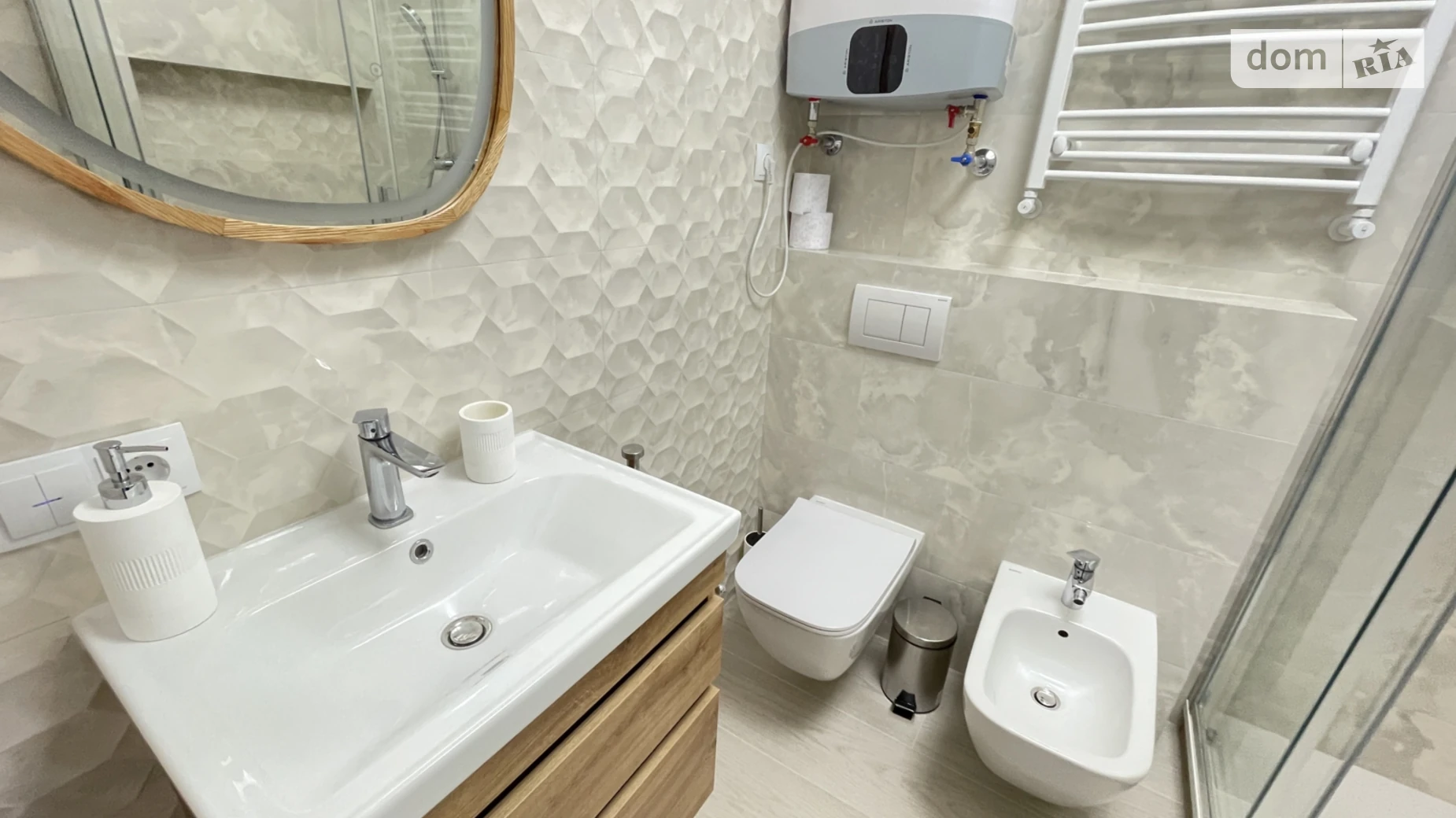 Сдается в аренду 1-комнатная квартира 50 кв. м в, цена: 350 $ - фото 3