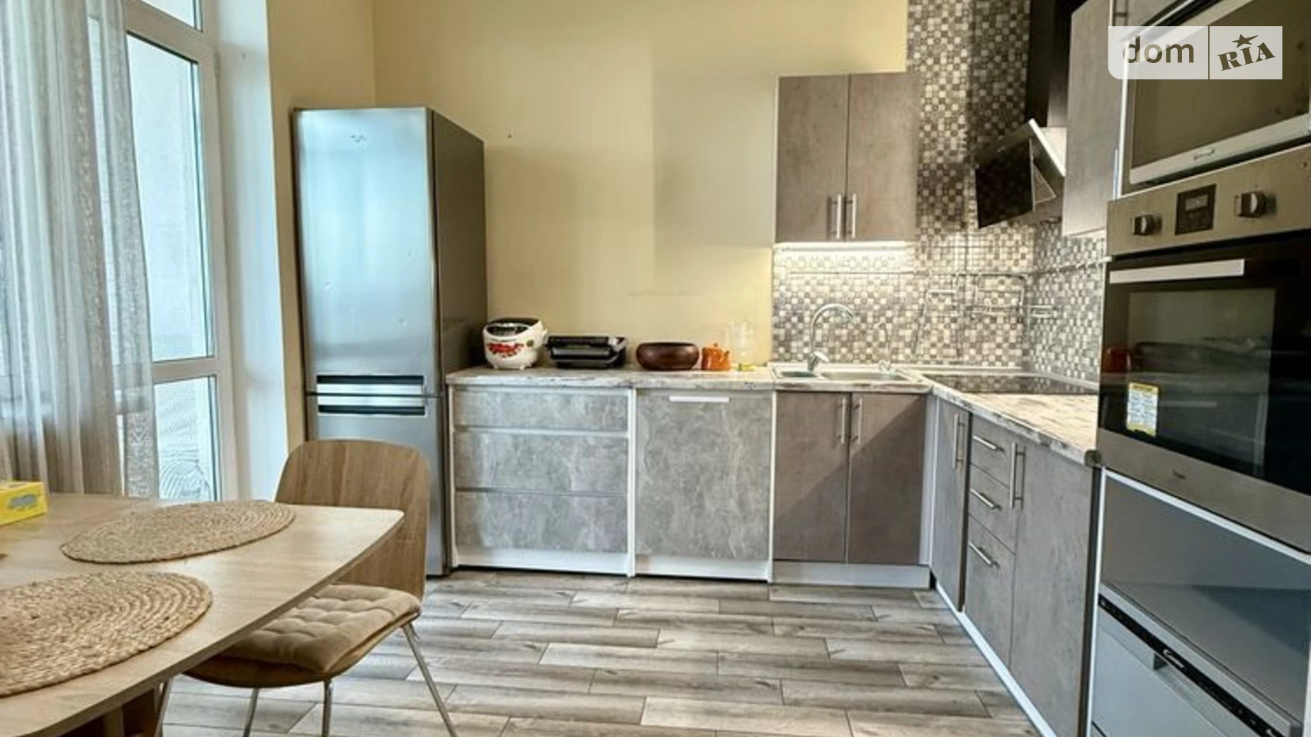 Продается 1-комнатная квартира 57 кв. м в Киеве, ул. Кирилло-Мефодиевская, 2 корпус 1 - фото 3