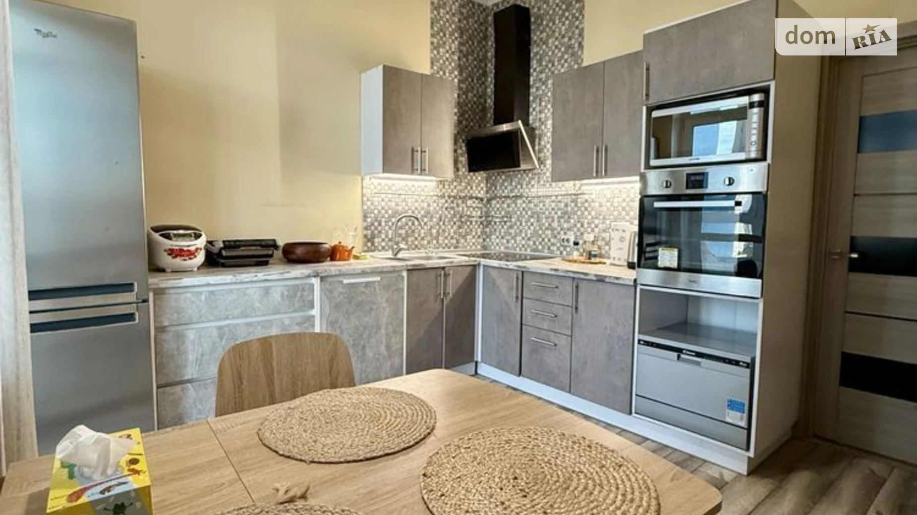 Продается 1-комнатная квартира 57 кв. м в Киеве, ул. Кирилло-Мефодиевская, 2 корпус 1 - фото 4