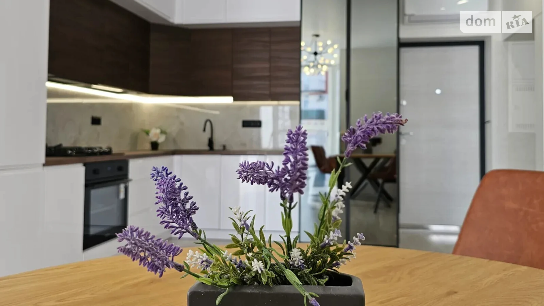 Продається 2-кімнатна квартира 58 кв. м у Івано-Франківську, вул. Національної Гвардії, 3В - фото 2