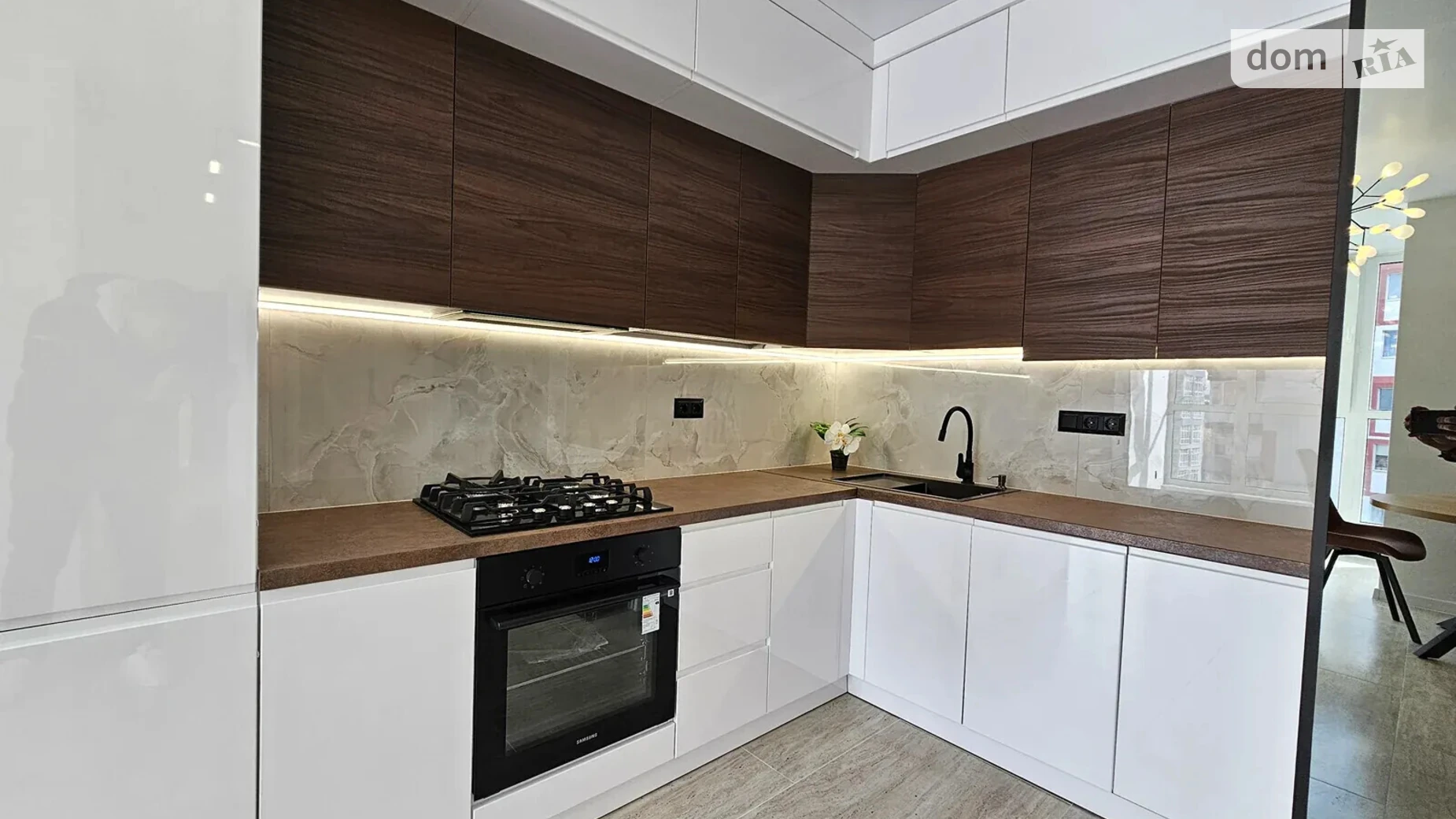 Продається 2-кімнатна квартира 58 кв. м у Івано-Франківську, вул. Національної Гвардії, 3В - фото 3