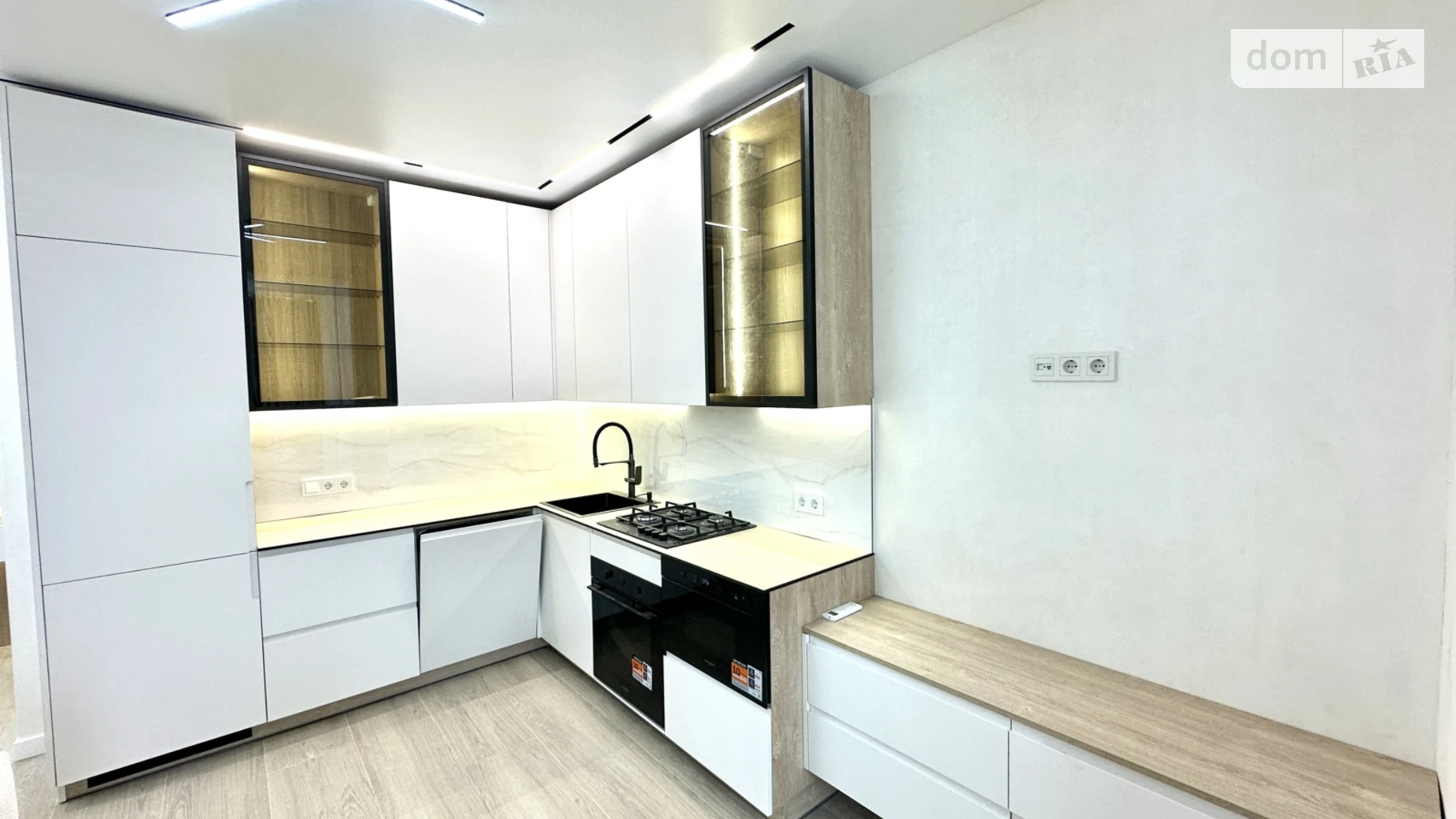 Продается 2-комнатная квартира 66 кв. м в Софиевской Борщаговке, ул. Счастливая, 63 - фото 2