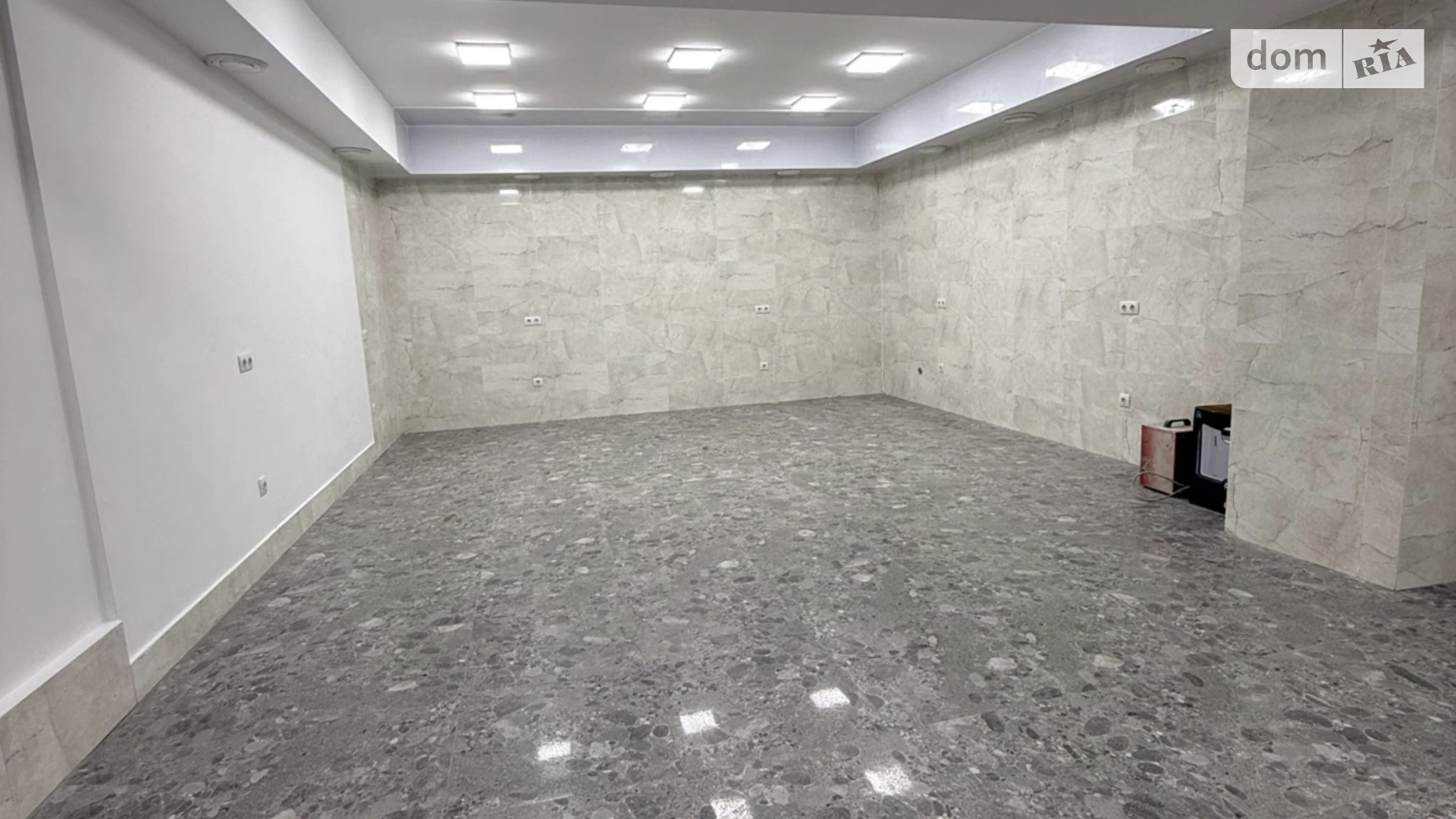 Сдается в аренду помещения свободного назначения 110 кв. м в 9-этажном здании, цена: 22000 грн - фото 2