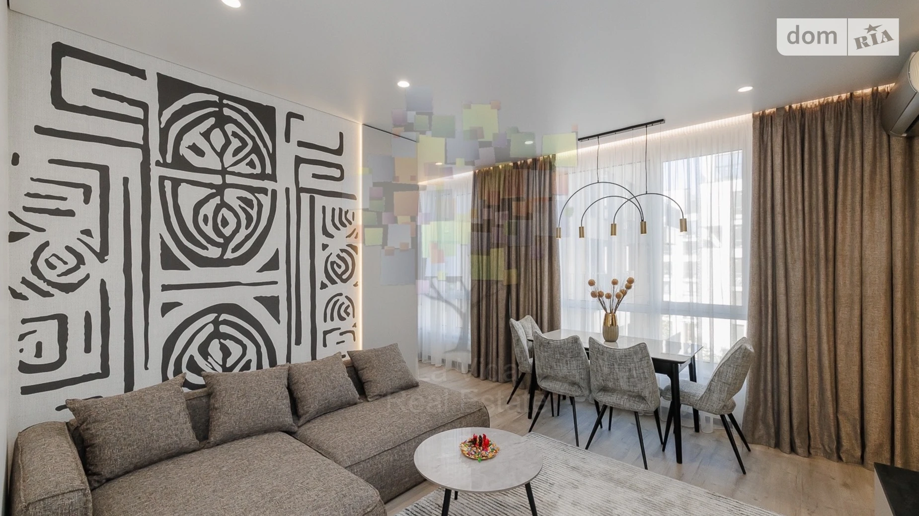 Продается 1-комнатная квартира 69.4 кв. м в Киеве, ул. Салютная, 2 корпус 26 - фото 3