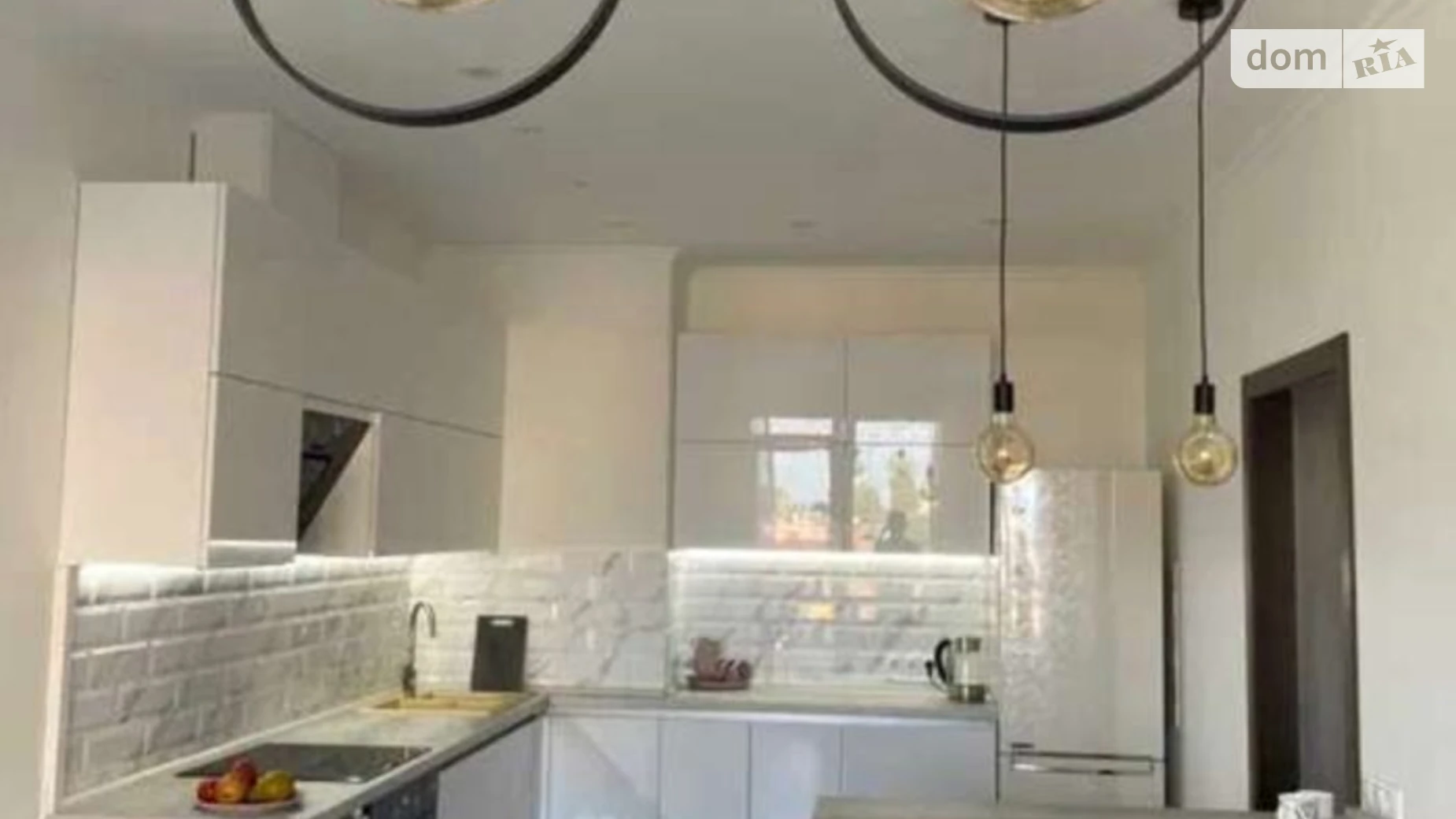 Сдается в аренду 2-комнатная квартира 51 кв. м в Одессе, ул. Литературная, 8 - фото 4