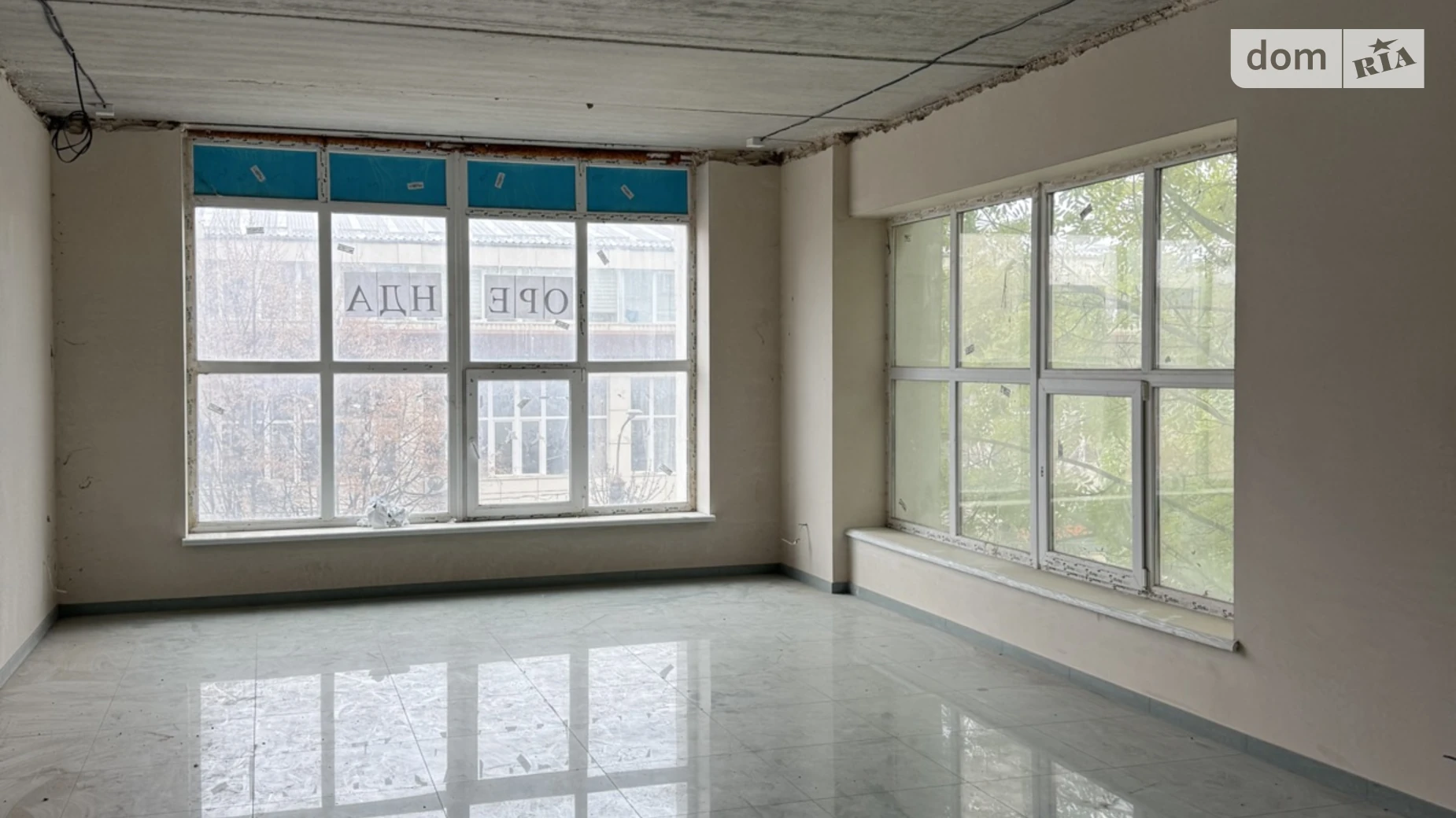 Сдается в аренду офис 55 кв. м в бизнес-центре, цена: 16500 грн - фото 2