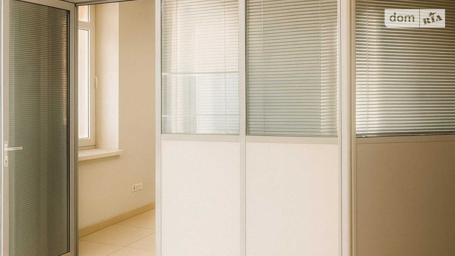 Сдается в аренду офис 65 кв. м в бизнес-центре, цена: 585 $ - фото 3