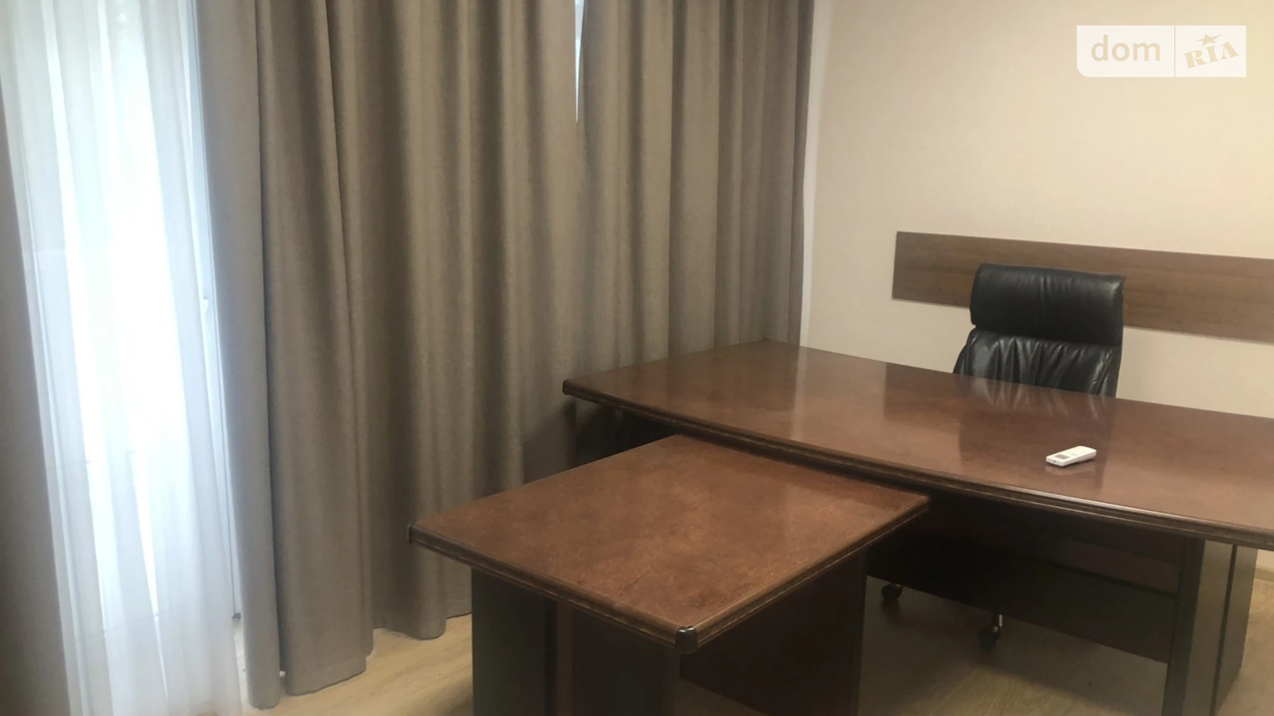 Сдается в аренду офис 43.7 кв. м в бизнес-центре, цена: 30000 грн - фото 4