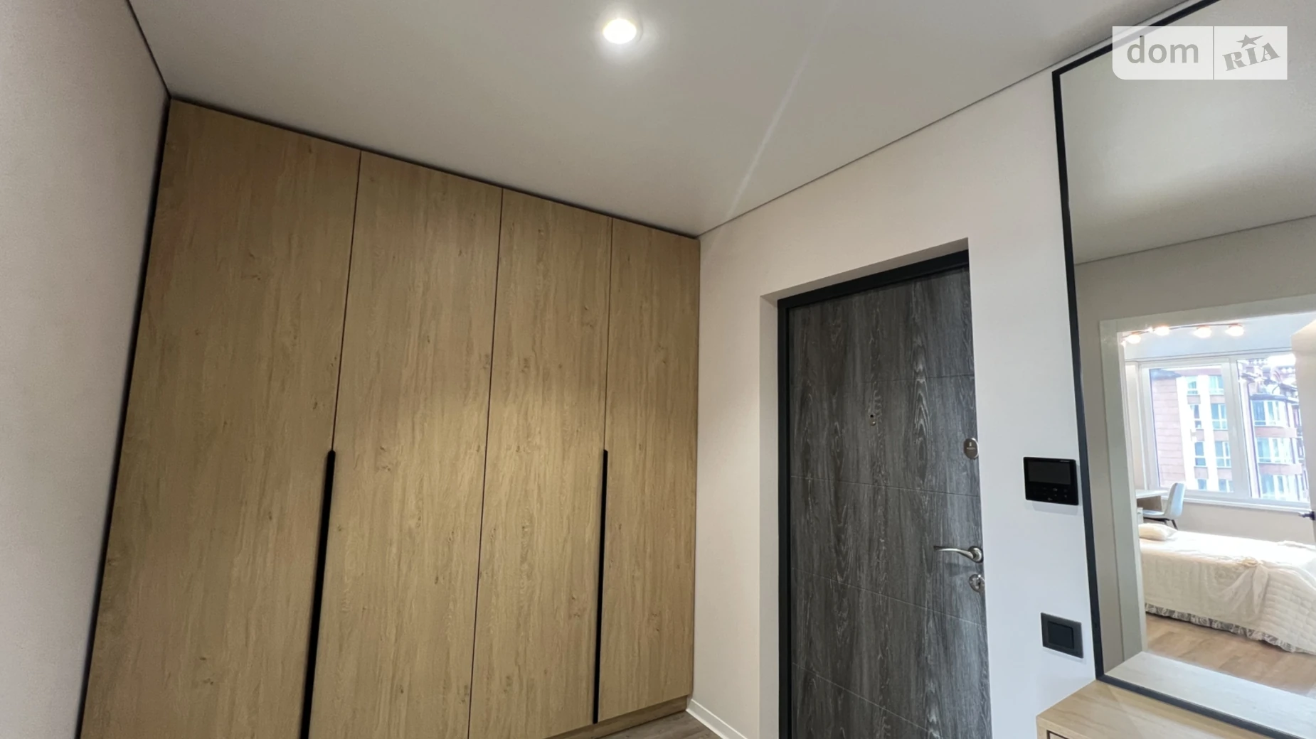 Продается 1-комнатная квартира 46 кв. м в Ивано-Франковске, ул. Бандеры Степана, 79 - фото 3