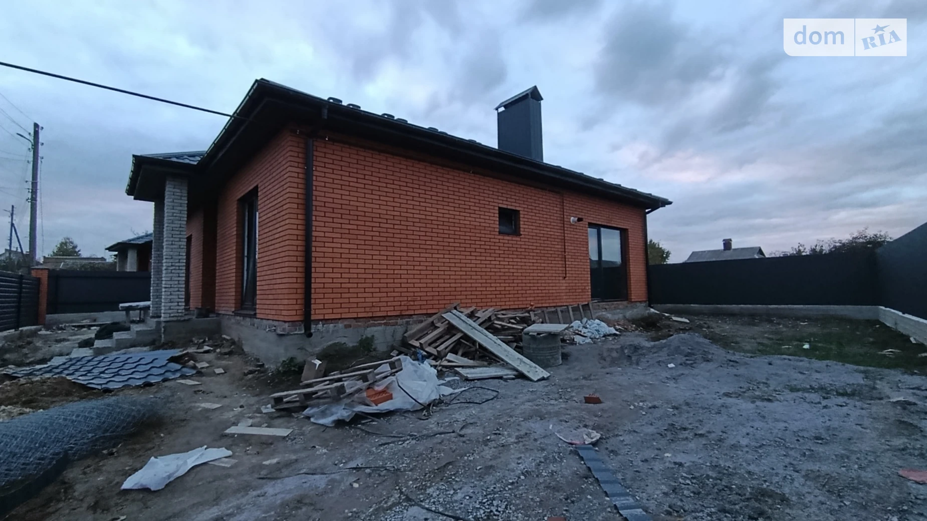 Продается одноэтажный дом 2.8 кв. м с участком, цена: 93000 $ - фото 2